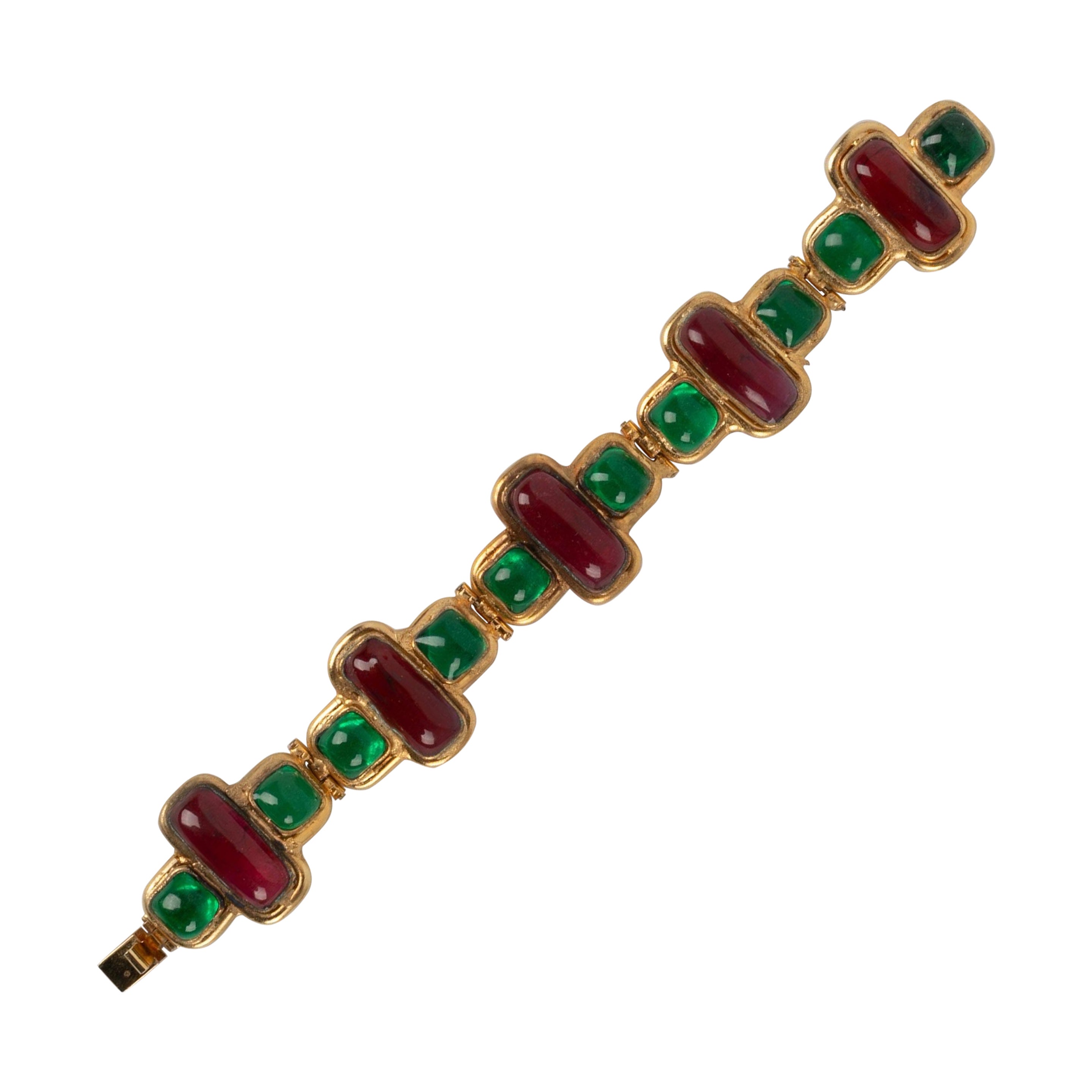 Chanel - Bracelet en métal doré avec pâte de verre