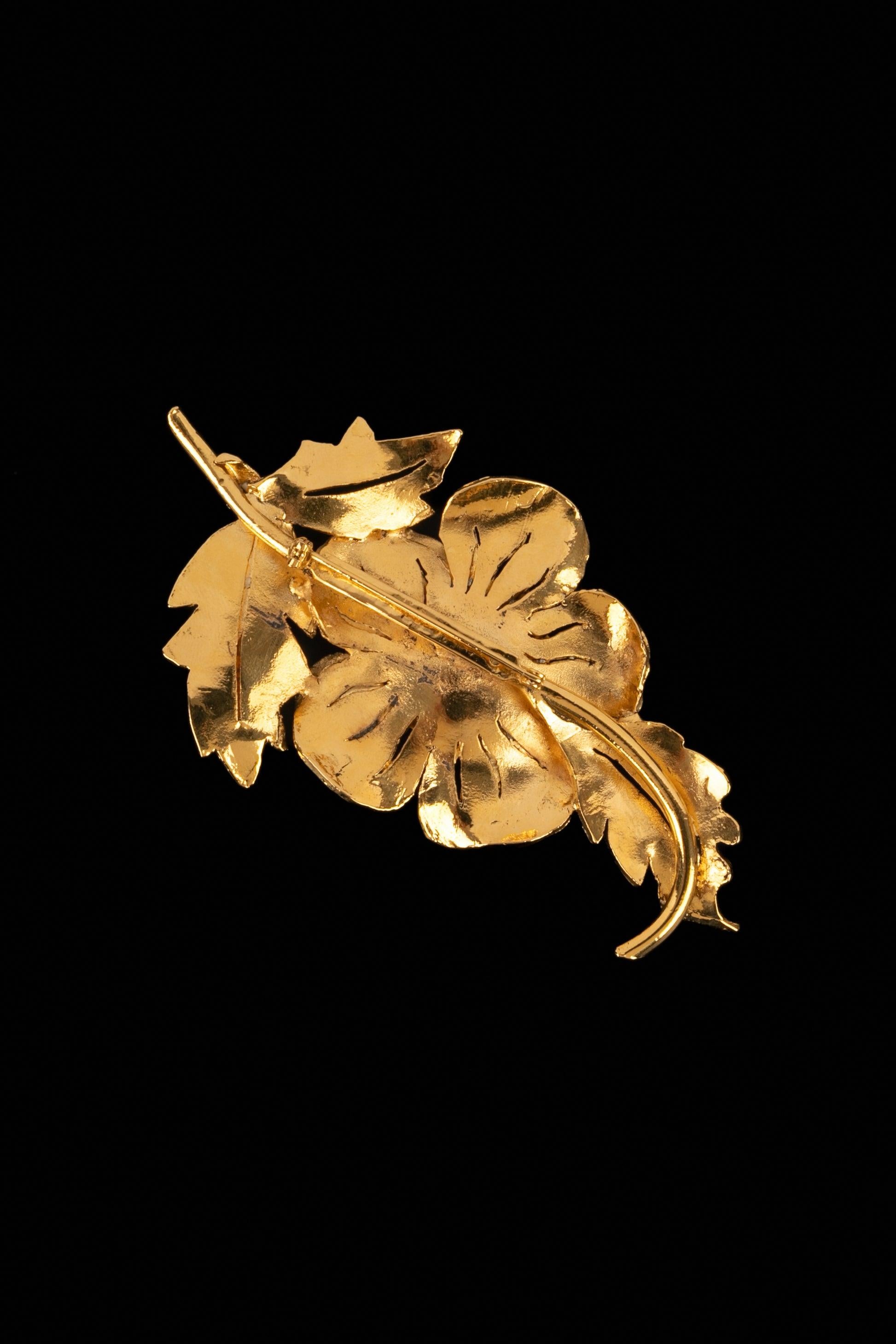 Chanel Goldene Metallbrosche Haute Couture, Haute Couture, 1988/1989 im Zustand „Hervorragend“ im Angebot in SAINT-OUEN-SUR-SEINE, FR