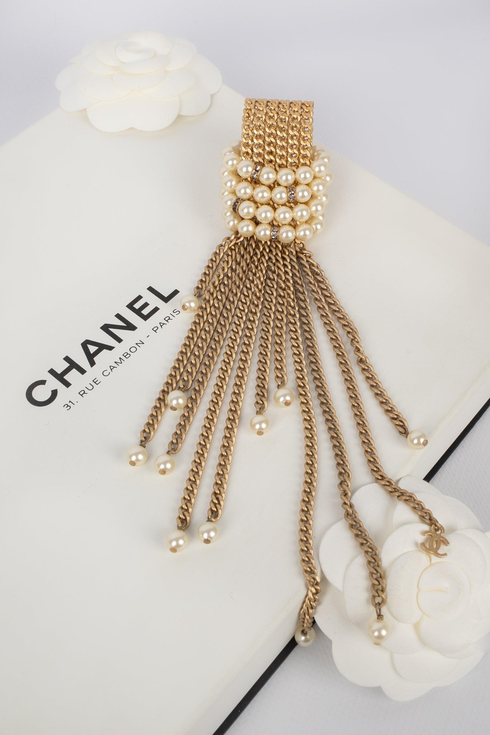 Chanel Golden Metal Brooch with Rhinestone Rings And Costume Pearls, 2001 2