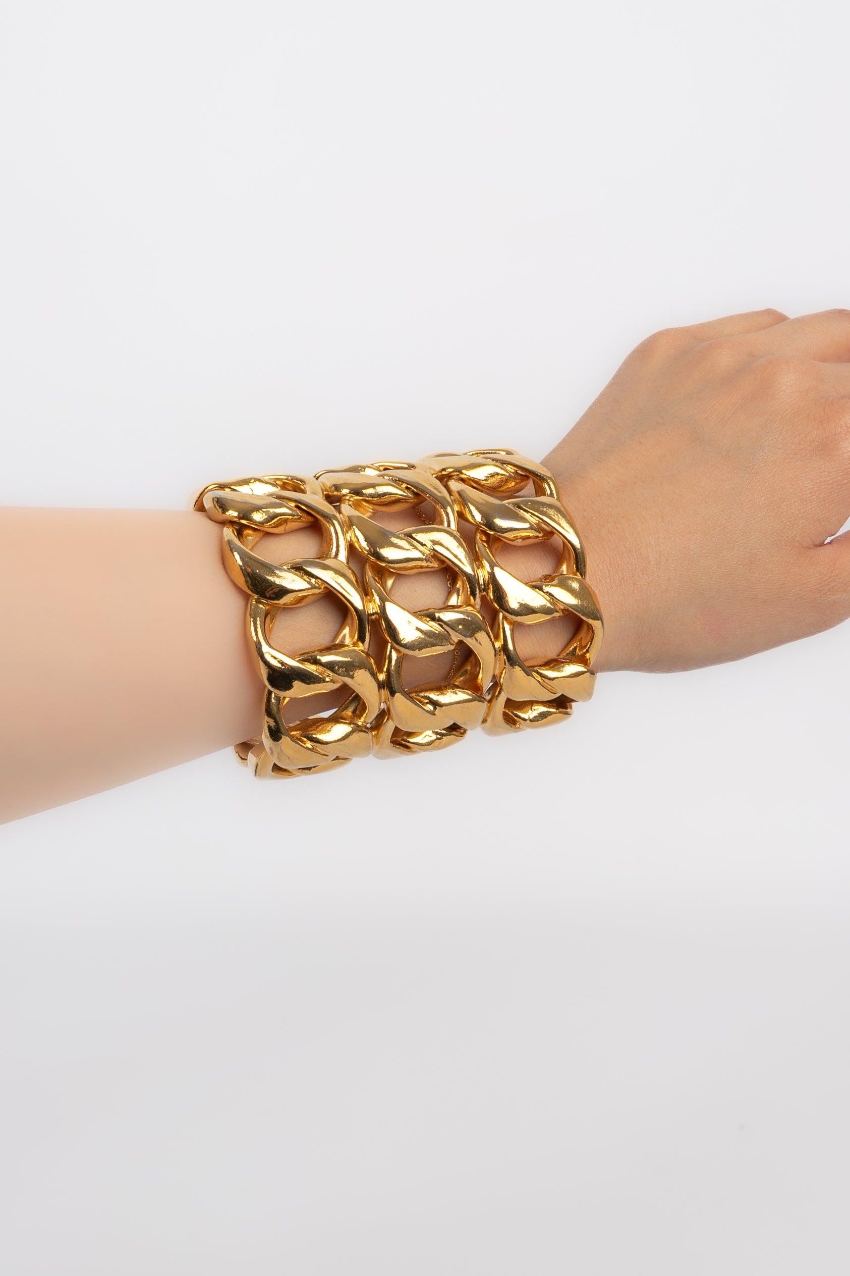 Chanel Golden Metal Chain Cuff Bracelet, 2003 For Sale 2