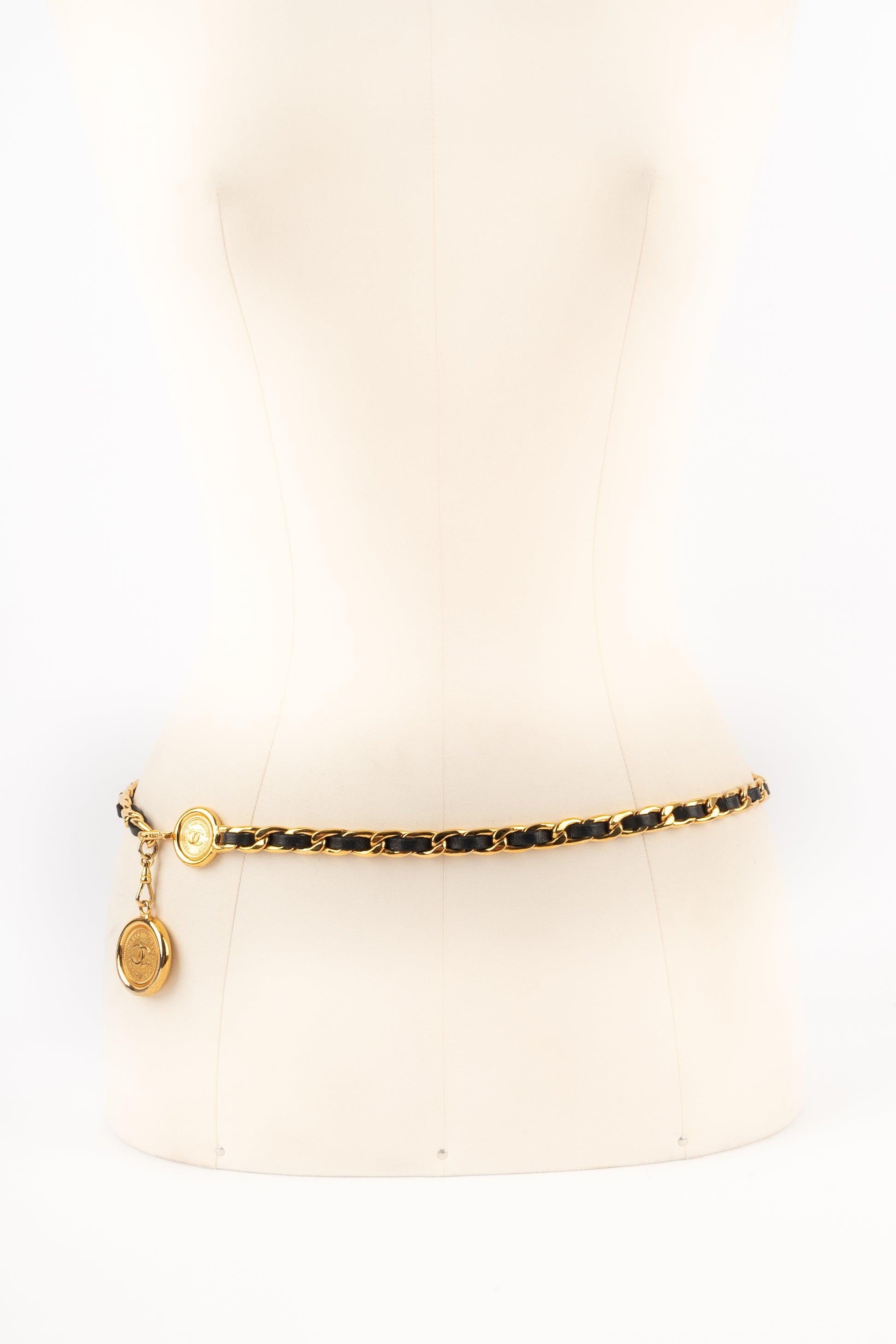 Beige Chanel Golden Metal Chain Leather Belt, 1980s For Sale