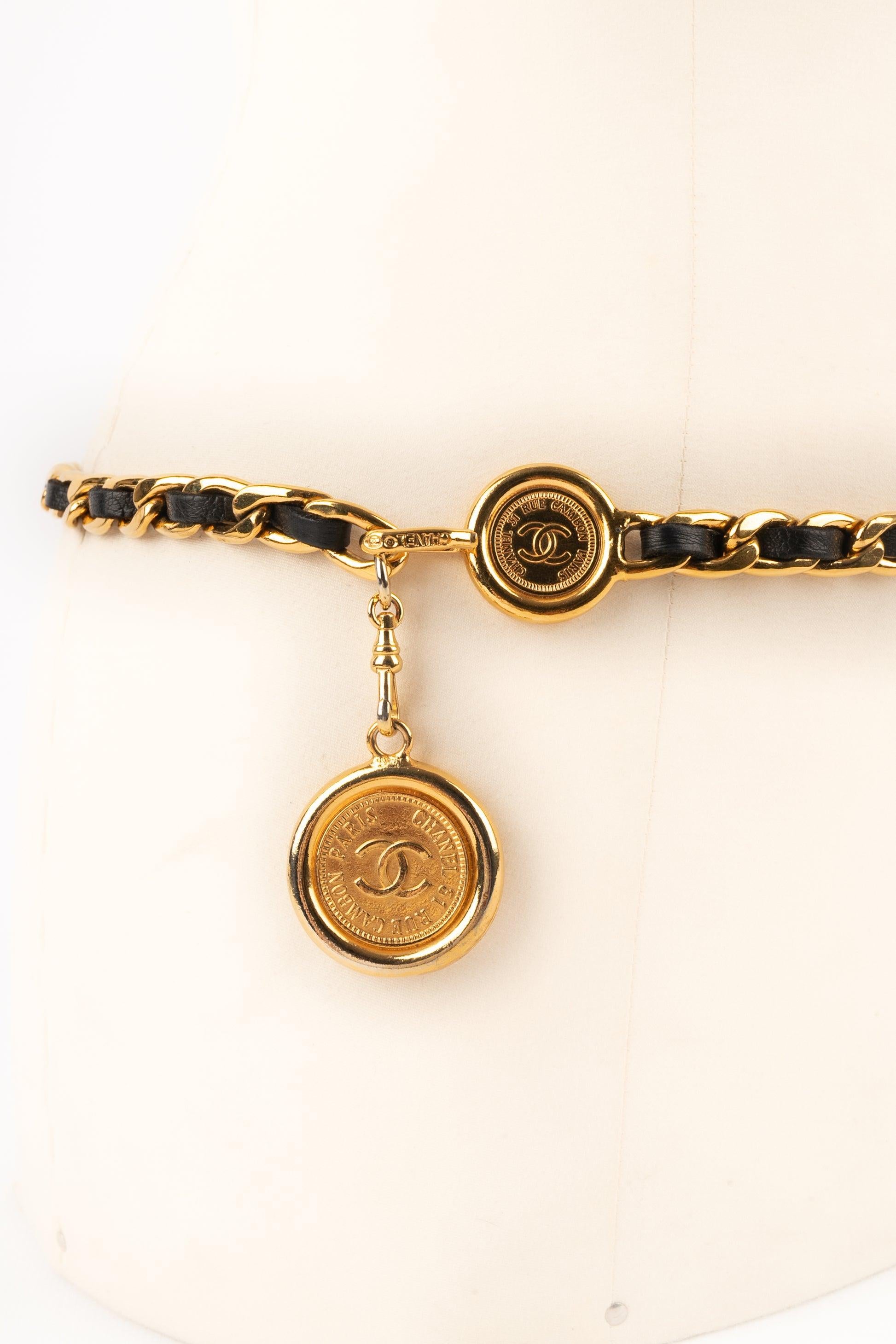 Women's Chanel Golden Metal Chain Leather Belt, 1980s For Sale