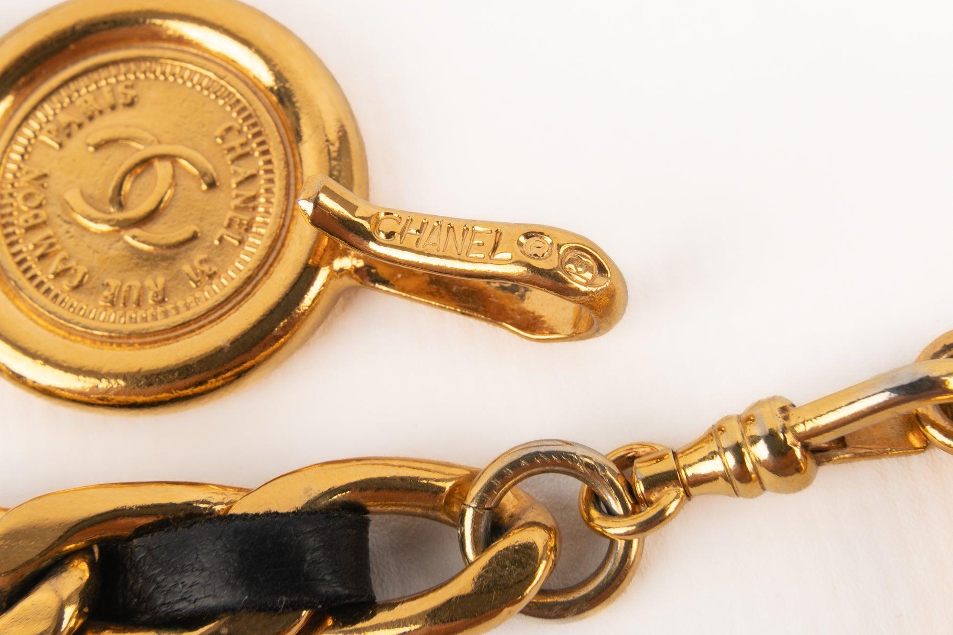 Chanel Golden Metal Chain Leather Belt, 1980s For Sale 1