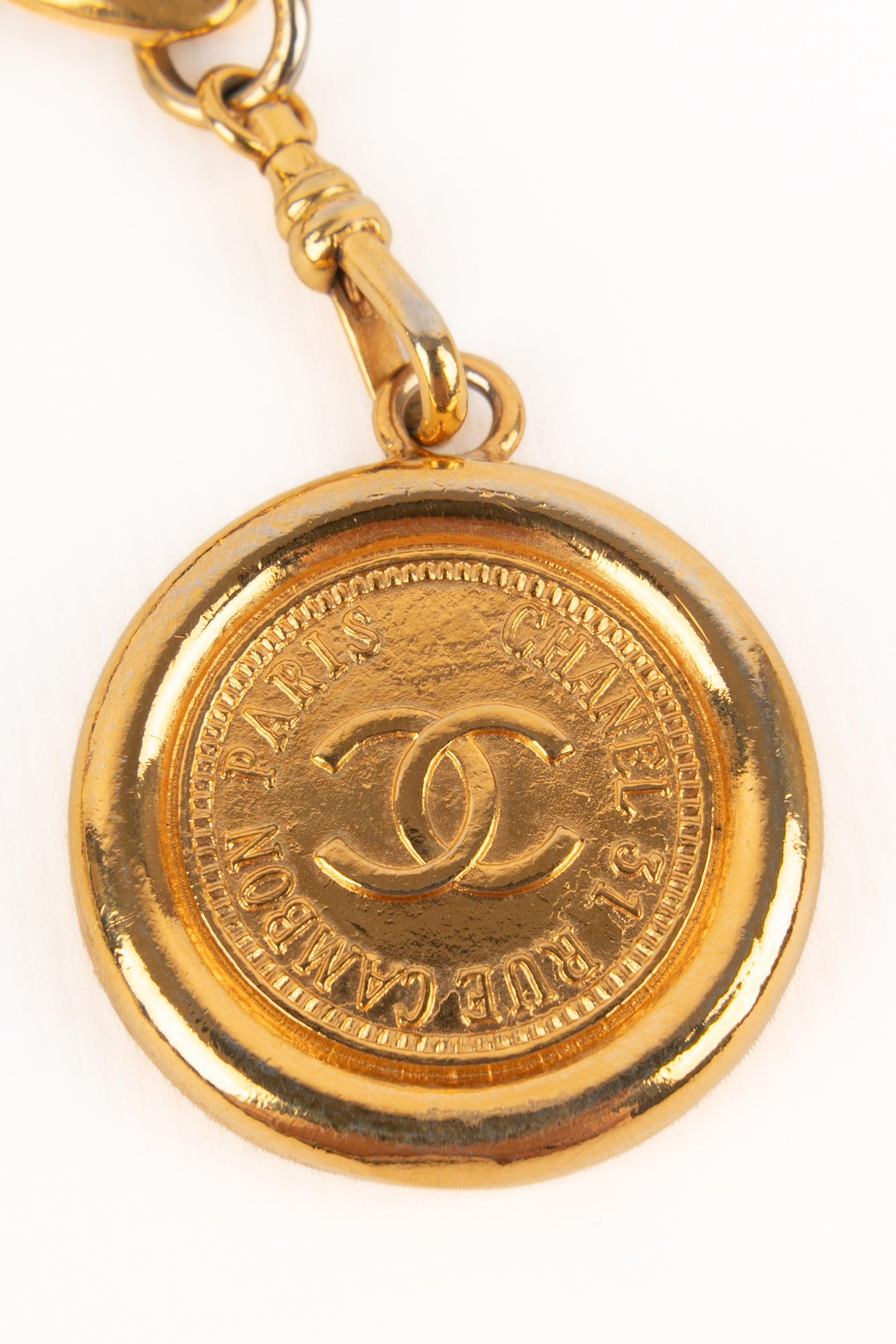 Chanel Golden Metal Chain Leather Belt, 1980s For Sale 4