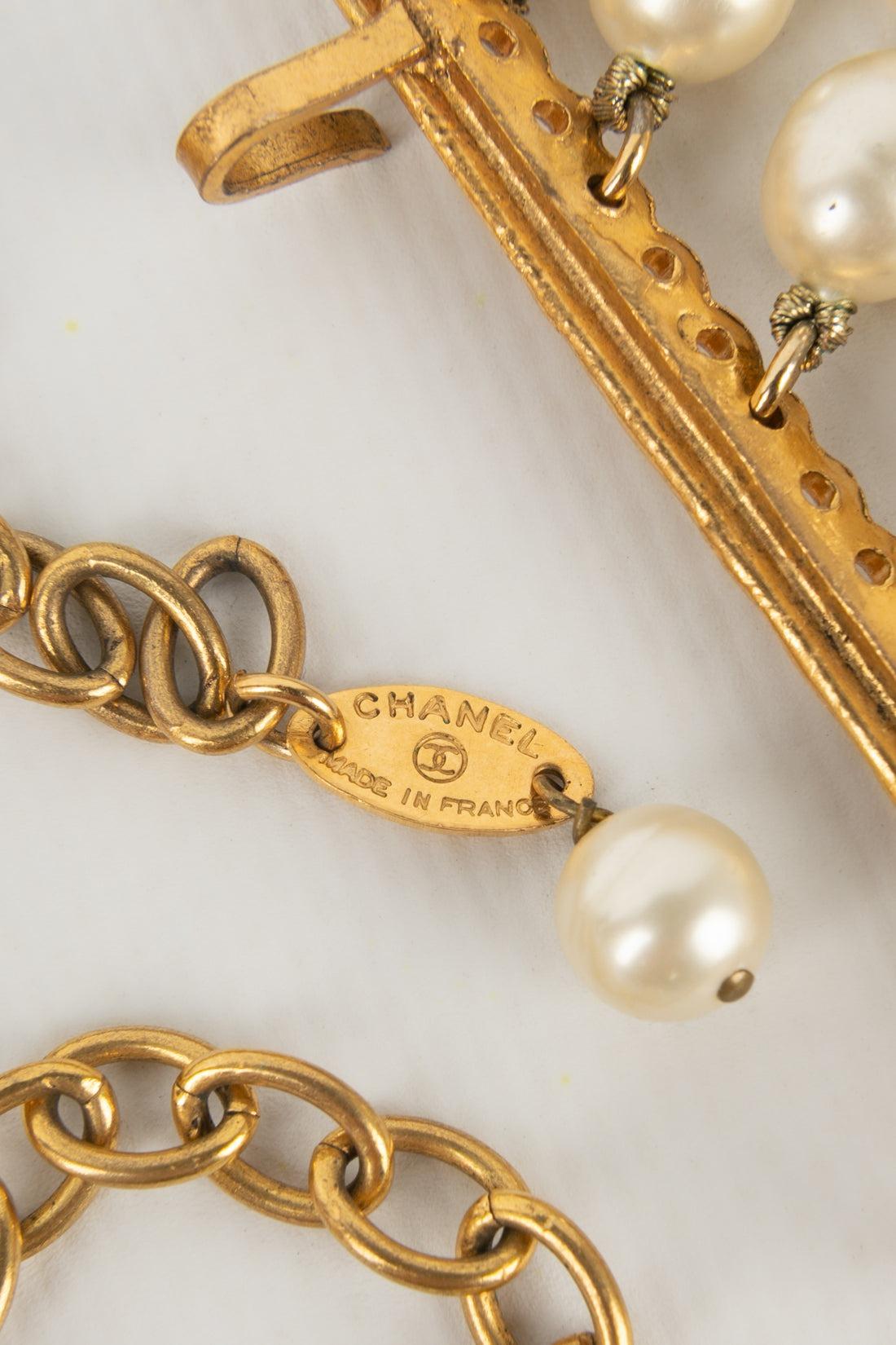 Chanel Golden Metal Choker Necklace with Costumer Pearls, 1980s 3