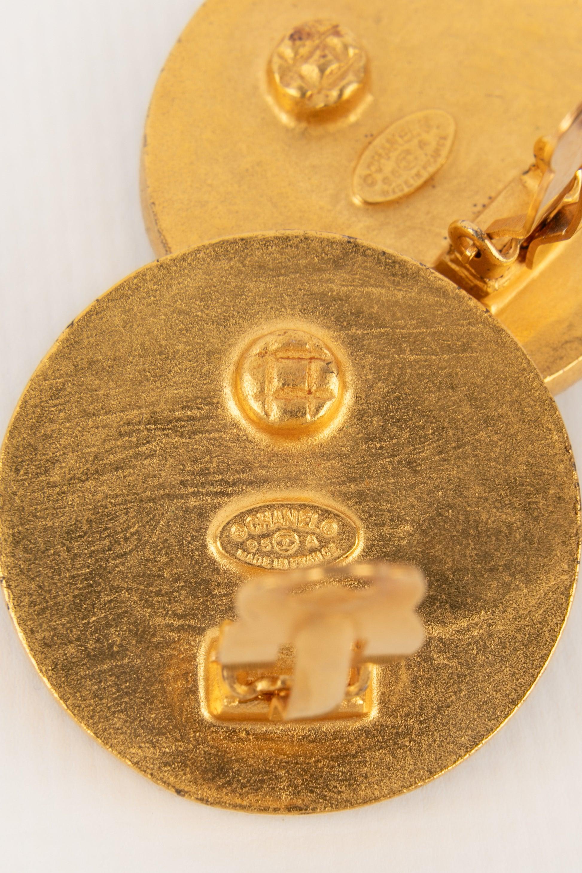 Women's Chanel Golden Metal Clip-on CC Earrings, 1995