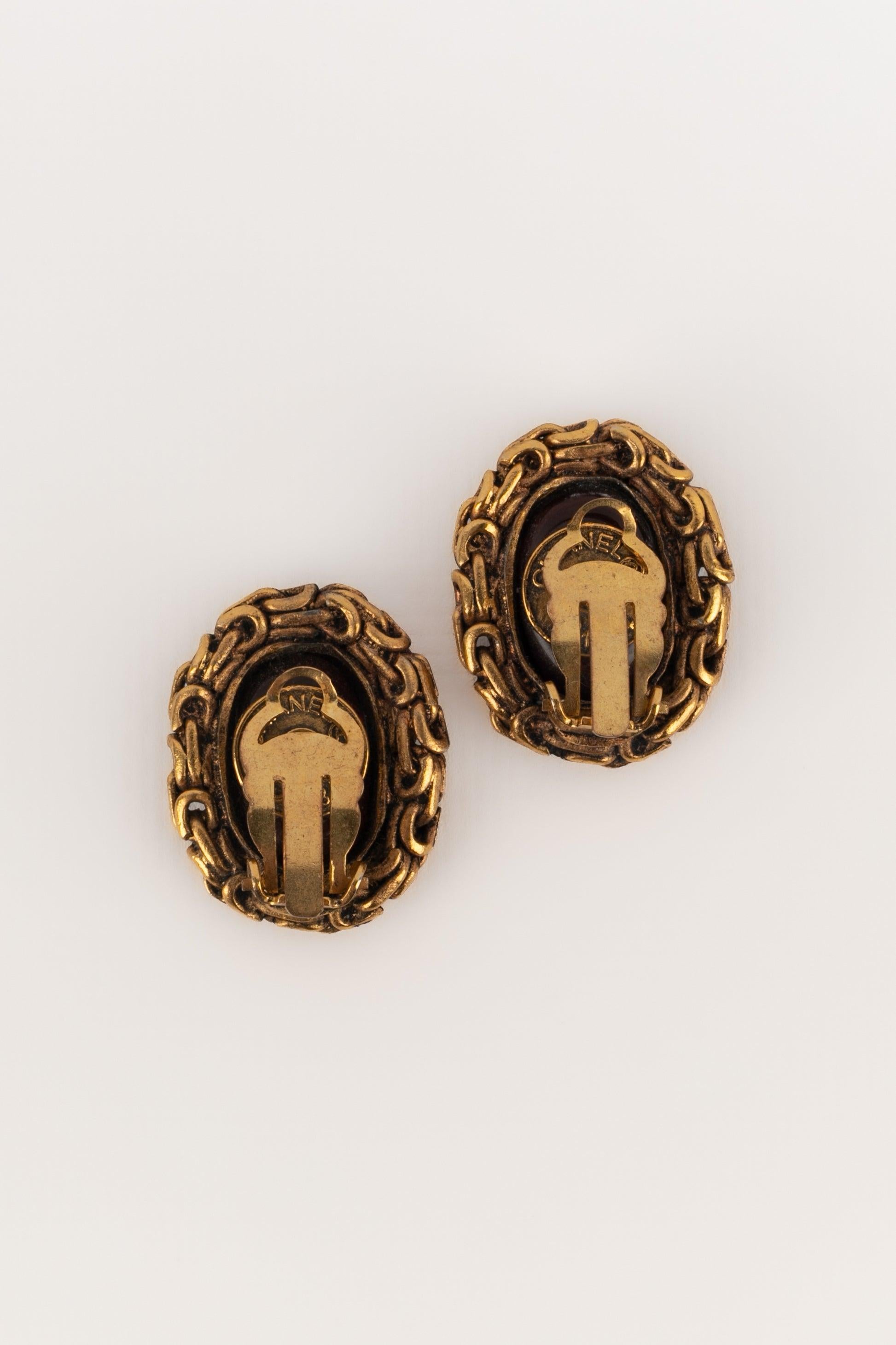 Orecchini a clip in metallo dorato Chanel, 1984 In condizioni ottime in vendita a SAINT-OUEN-SUR-SEINE, FR
