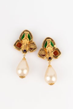 Chanel Golden Metal Clip-on Earrings, 1990s