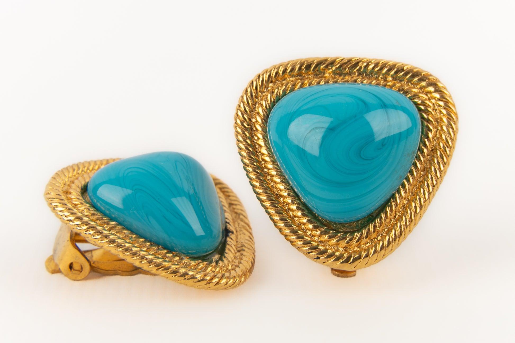 Chanel Pendientes de clip de metal dorado, años 1990 en Excelente estado para la venta en SAINT-OUEN-SUR-SEINE, FR