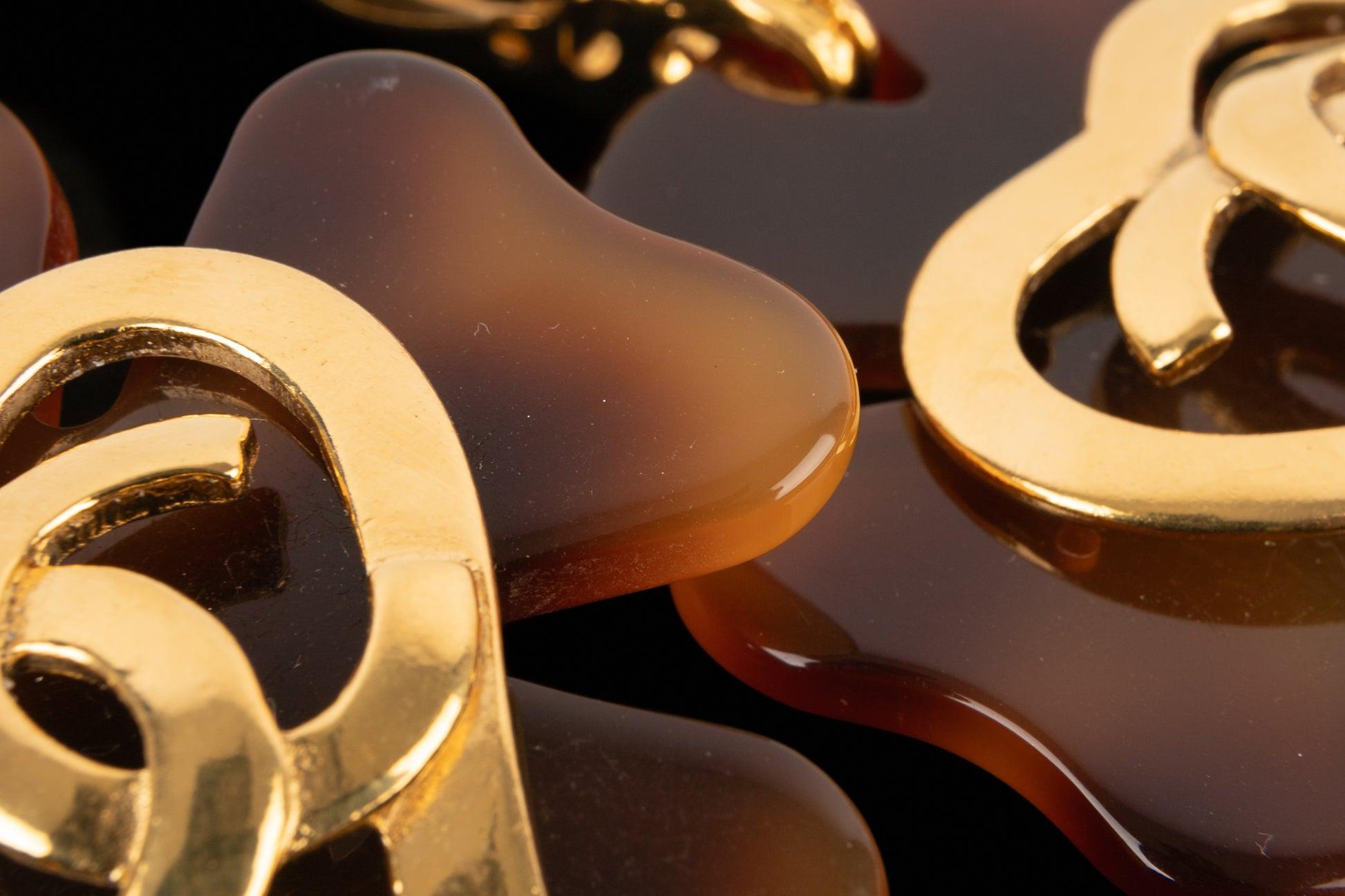 Chanel Golden Metal Clip-on Earrings, 1995 For Sale 1