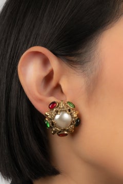 Chanel Golden Metal Clip-on Earrings Ornamented with a Pearly and Glass Paste