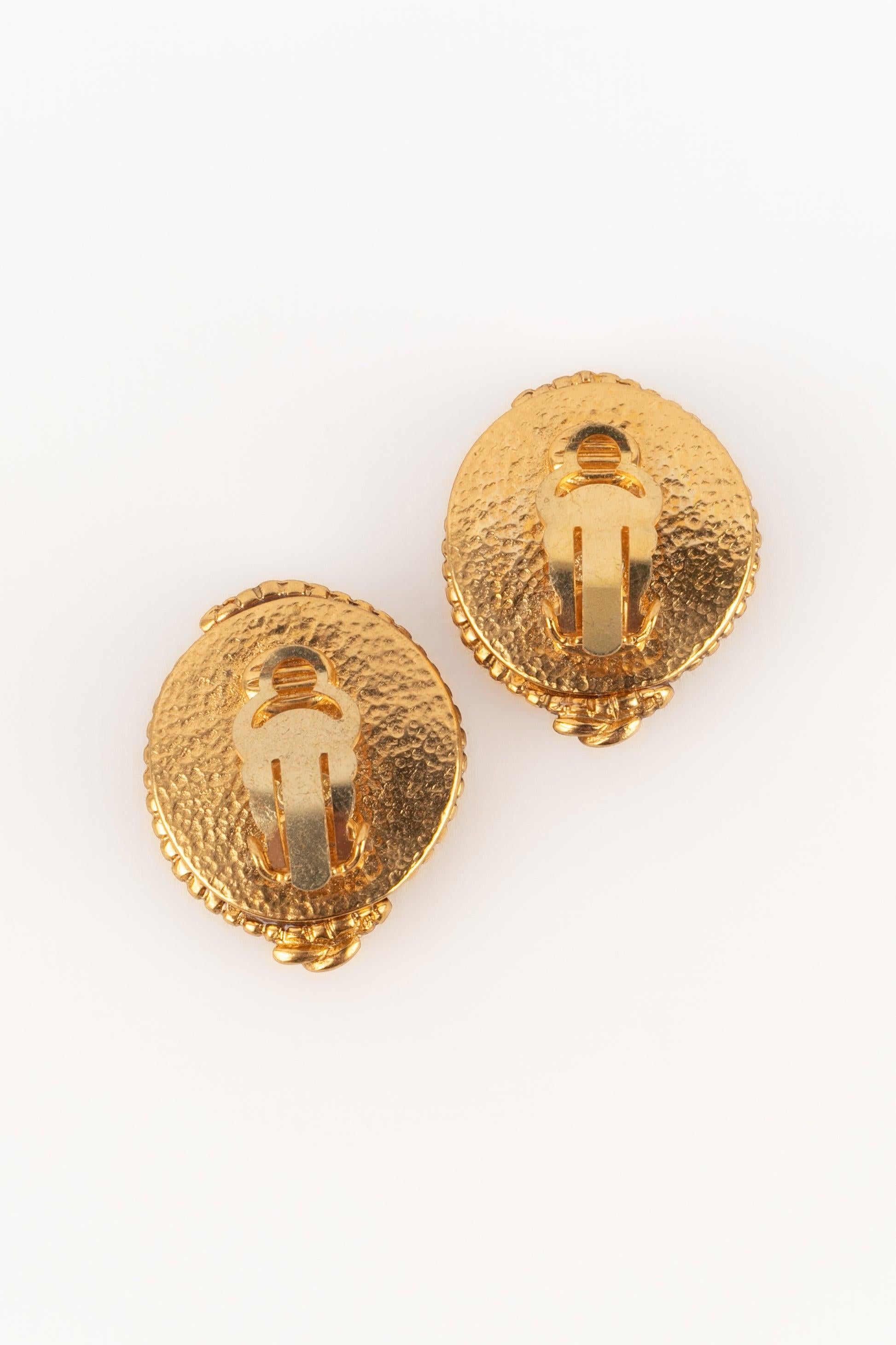 Chanel Golden Metal Clip-on Earrings with Costume Pearly Cabochons, 1996 1