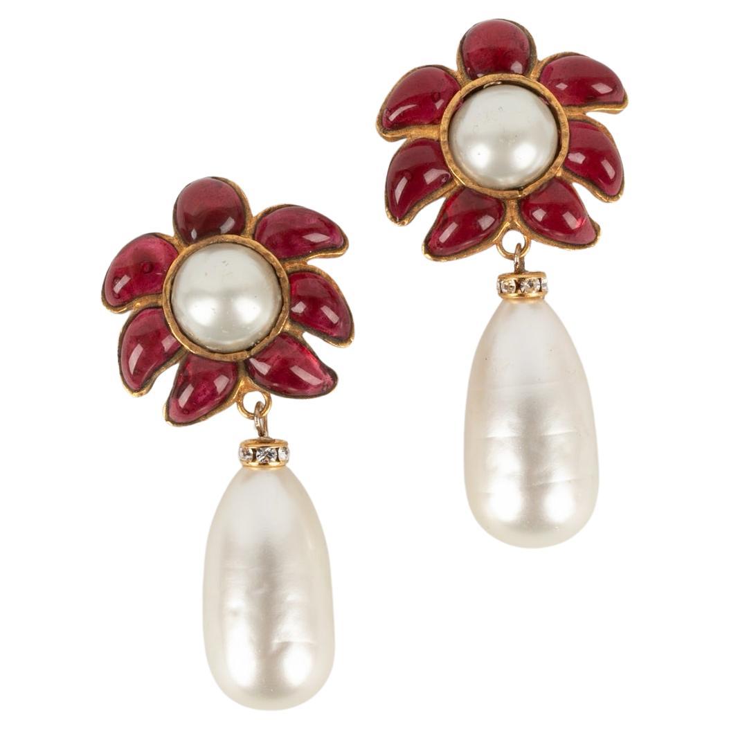 Chanel Golden Metal Clip-on Earrings with Glass Paste and Costume Pearl, 1994 For Sale