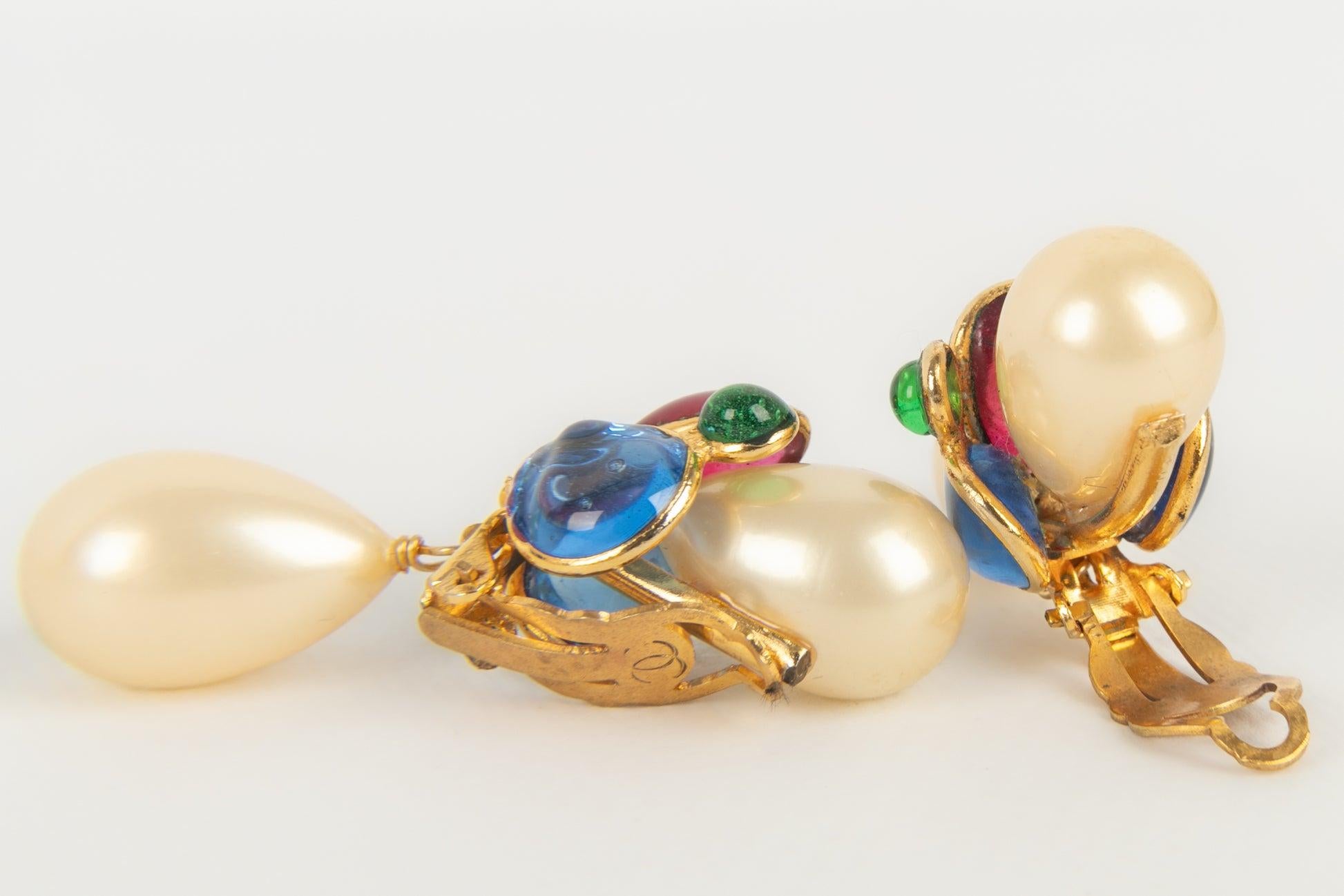 Chanel Golden Metal Clip-on Earrings with Glass Paste and Costume Pearly Drops For Sale 1