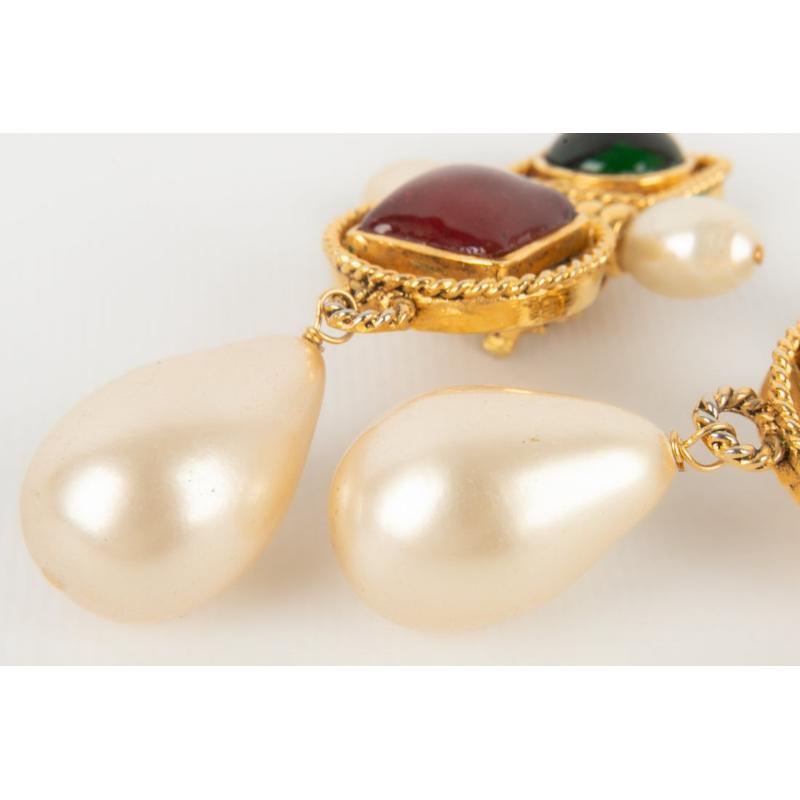 Chanel Golden Metal Clip-on Earrings with Glass Paste and Pearly Drops For Sale 2