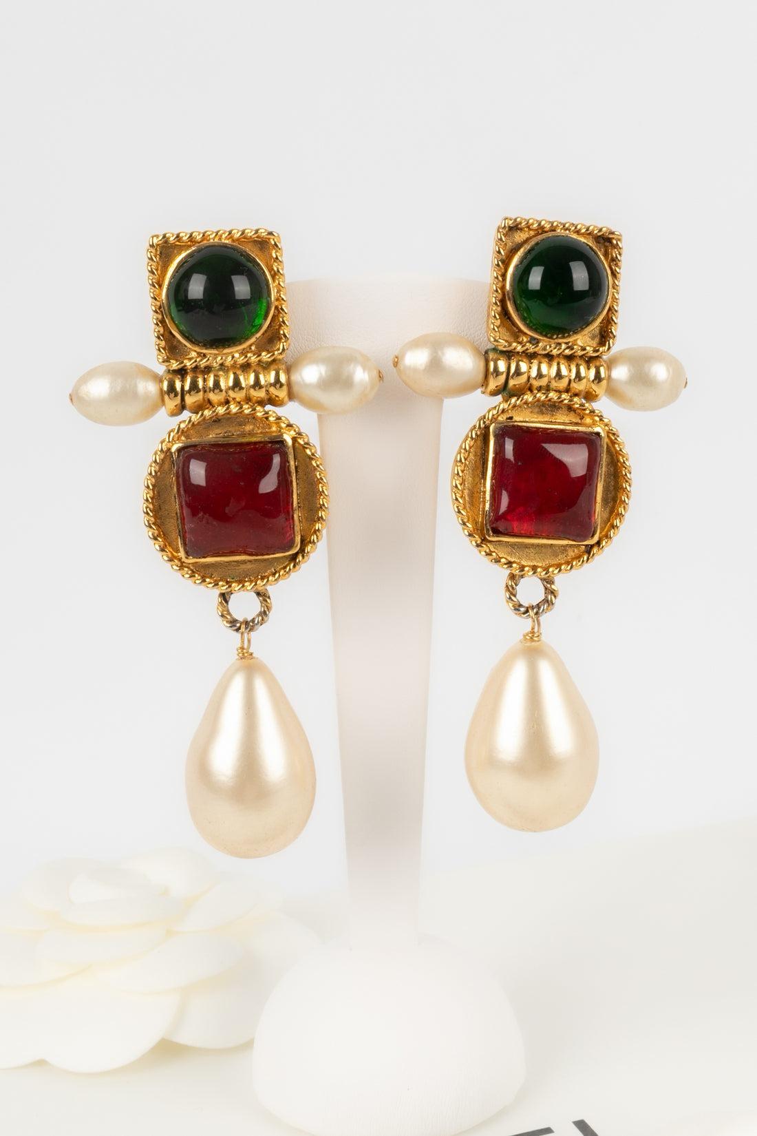 Chanel Golden Metal Clip-on Earrings with Glass Paste and Pearly Drops For Sale 3