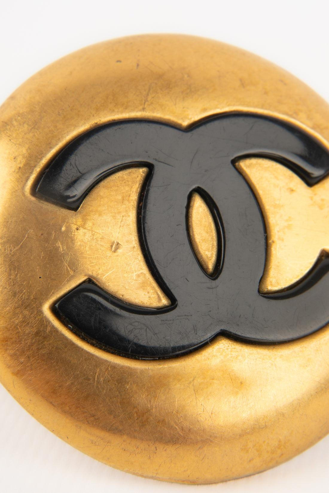 Chanel Golden Metal Earrings, 2009 In Good Condition For Sale In SAINT-OUEN-SUR-SEINE, FR