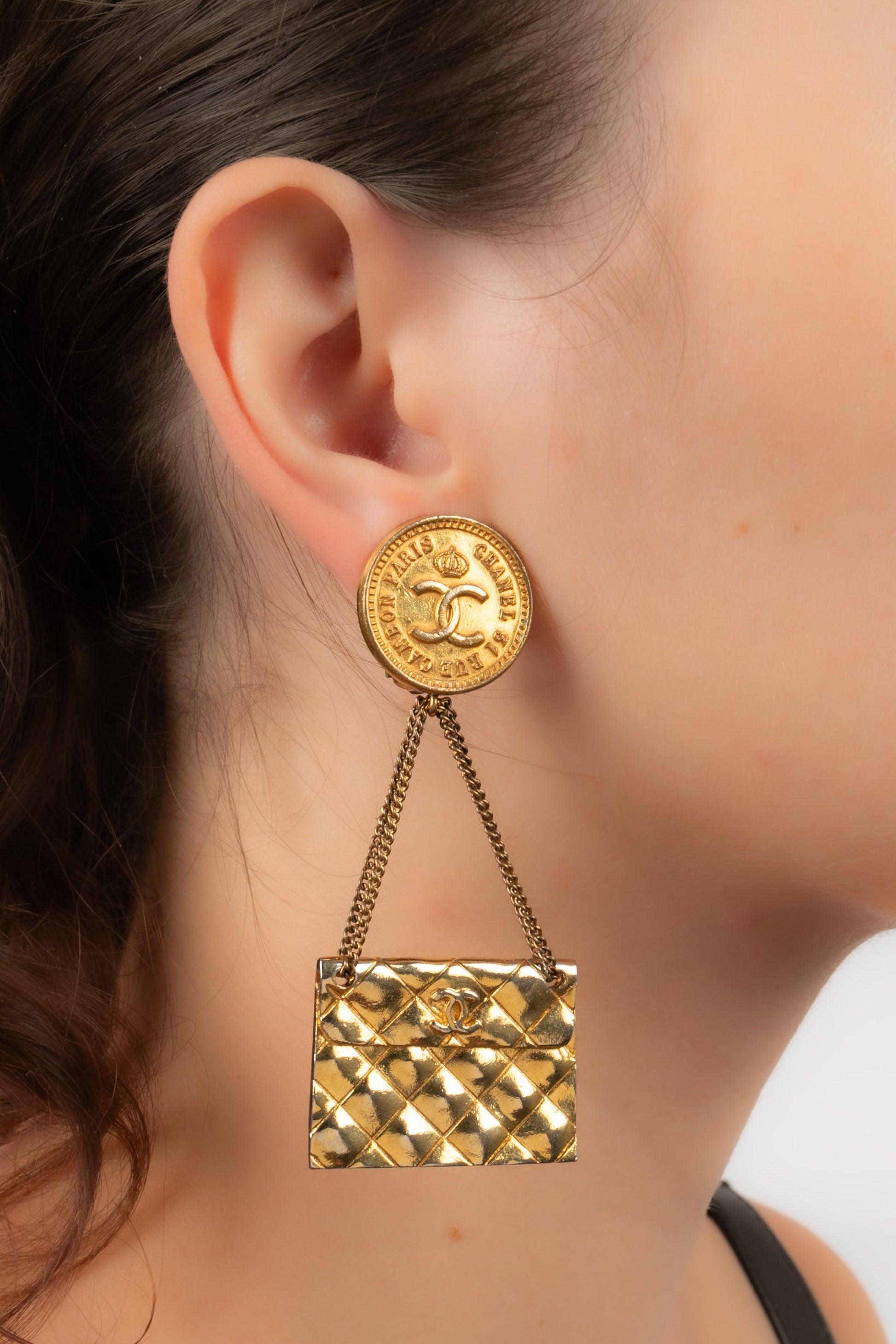 Women's Chanel Golden Metal Earrings For Sale