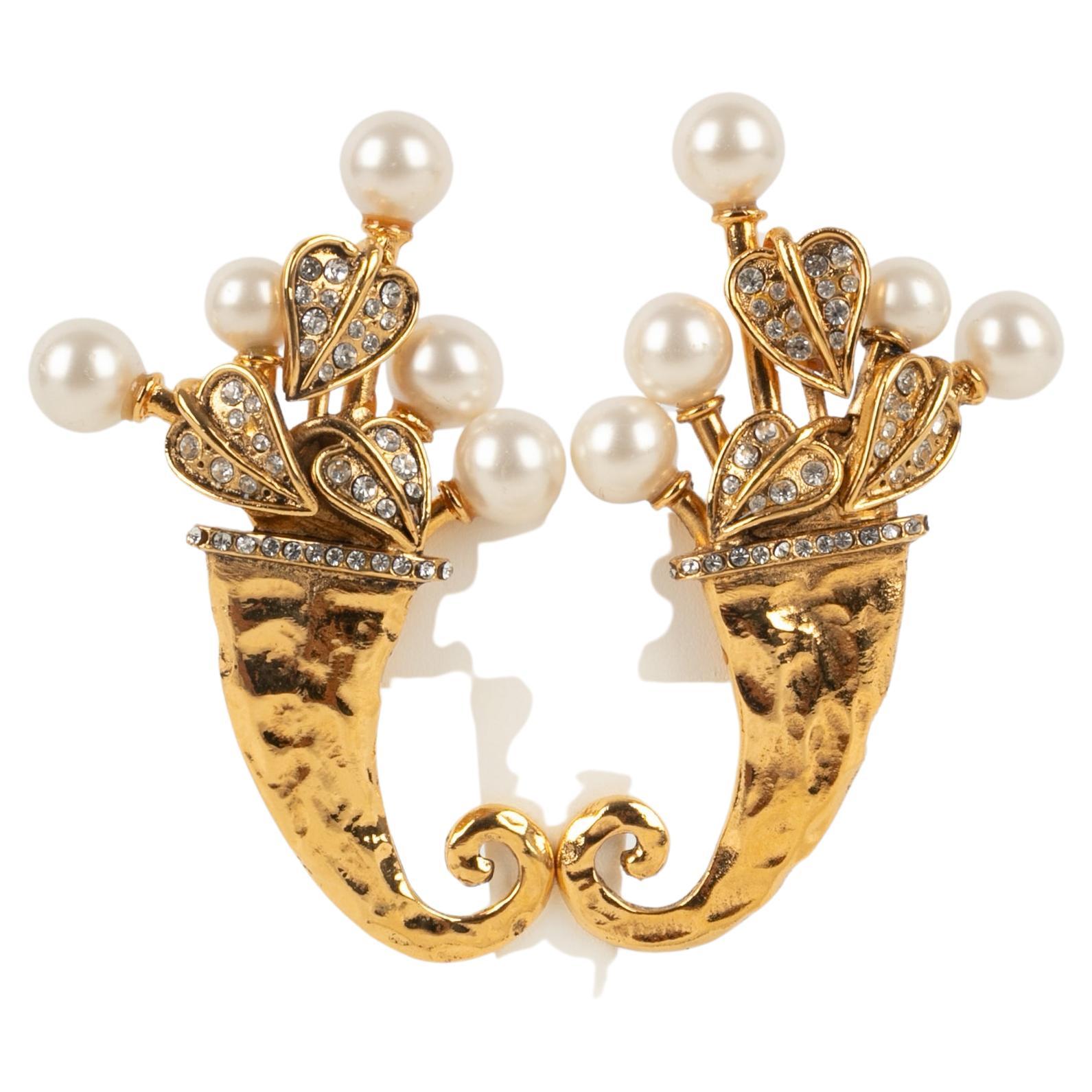 Chanel Golden Metal Earrings with Costume Pearls and Rhinestones For Sale