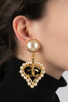 Chanel Golden Metal Earrings with Costume Pearls