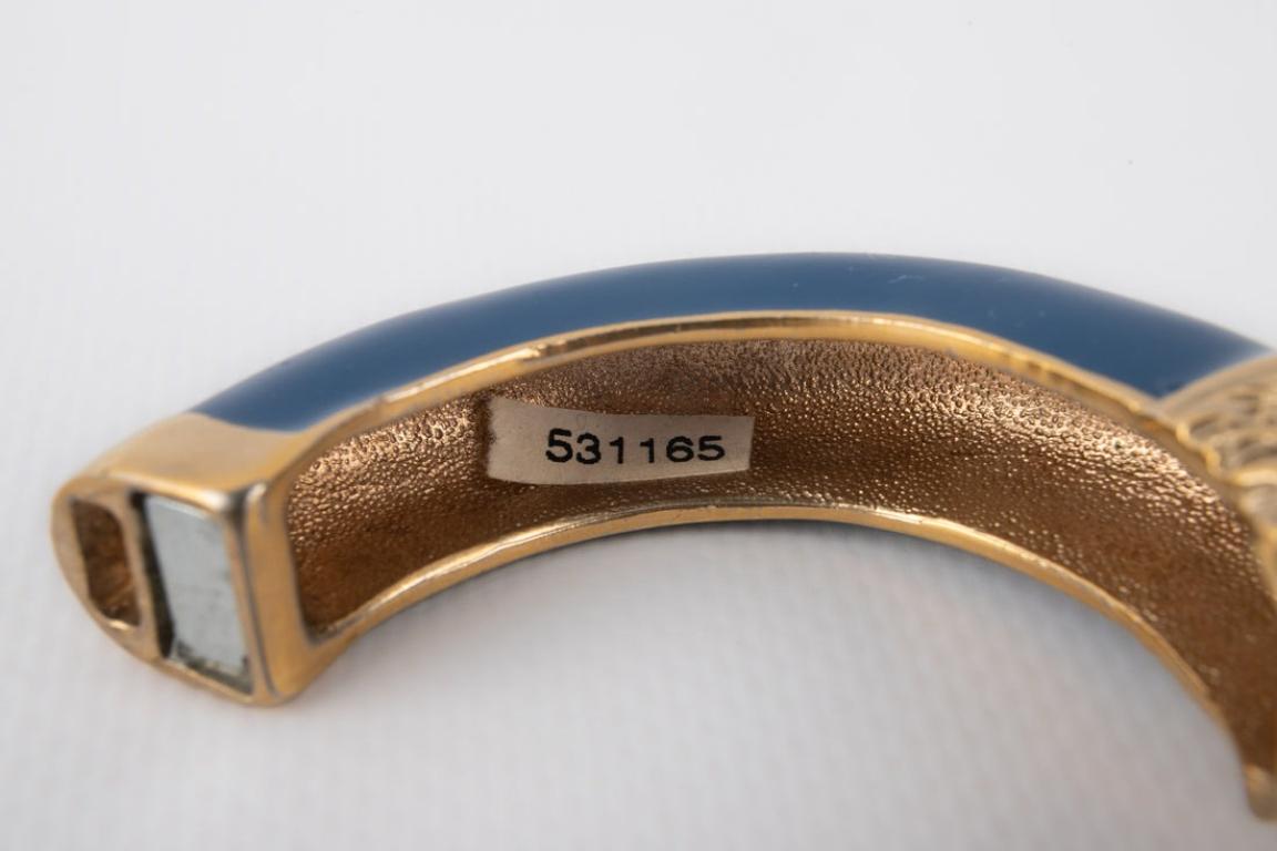 Chanel Goldenes Metall-Löwenkopf-Armband im Angebot 5
