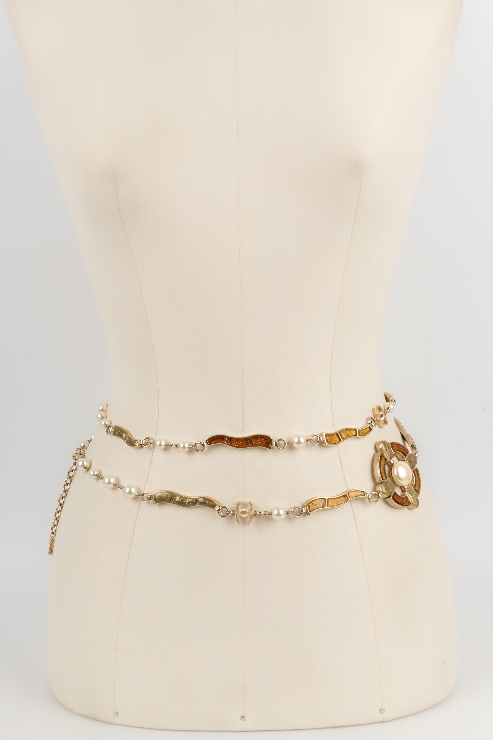 Lange Chanel-Halskette aus goldenem Metall, 2007 im Angebot 5