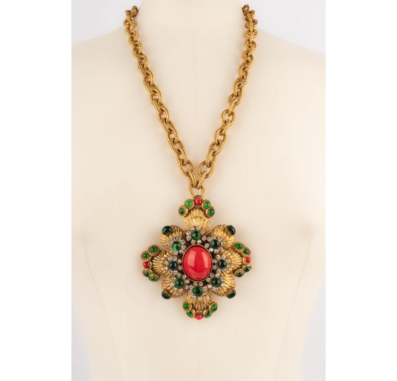 Donna Collana Chanel in metallo dorato Haute Couture in vendita