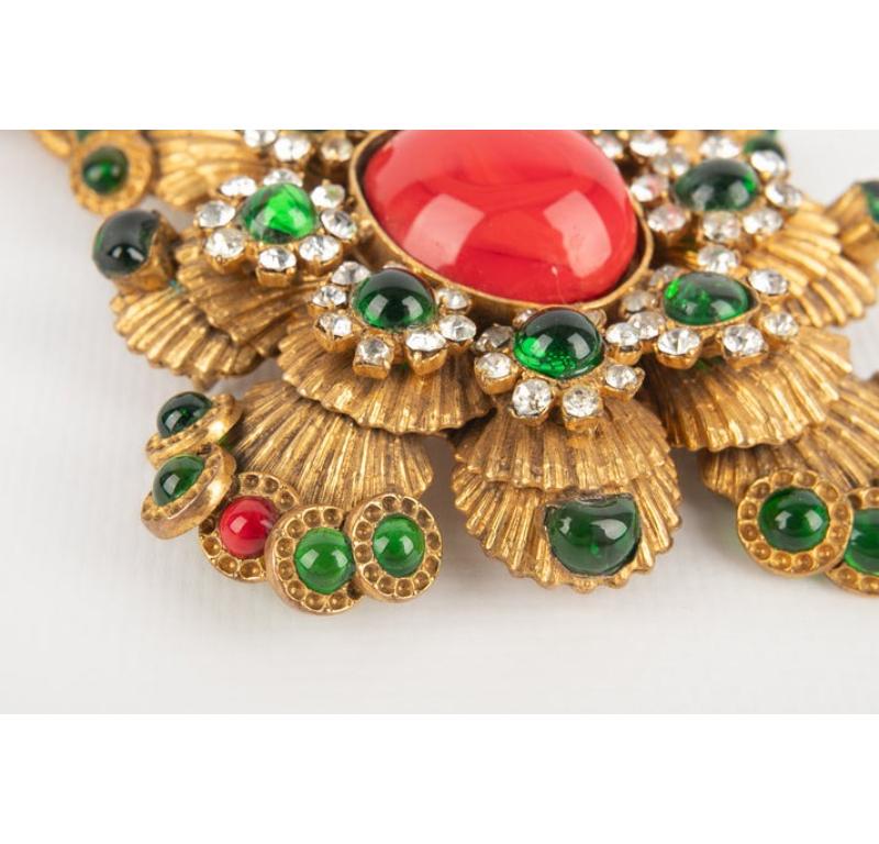 Collana Chanel in metallo dorato Haute Couture in vendita 1
