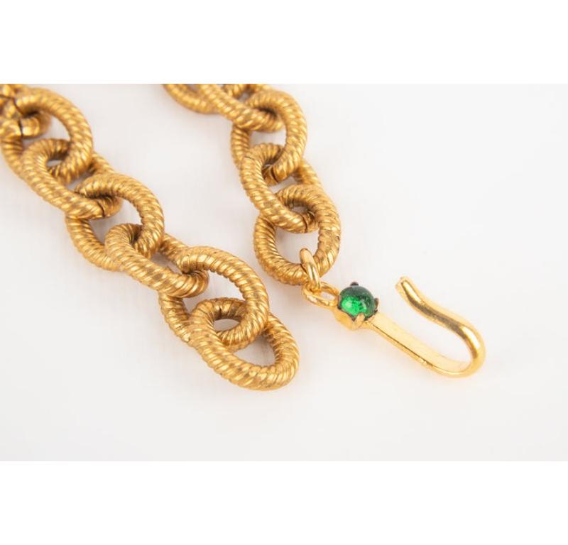 Collana Chanel in metallo dorato Haute Couture in vendita 4