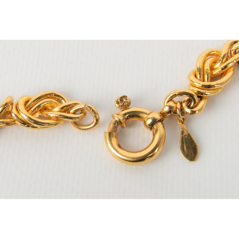 Chanel Goldene Metall-Halskette Sautoir mit Schleifen im Angebot 1