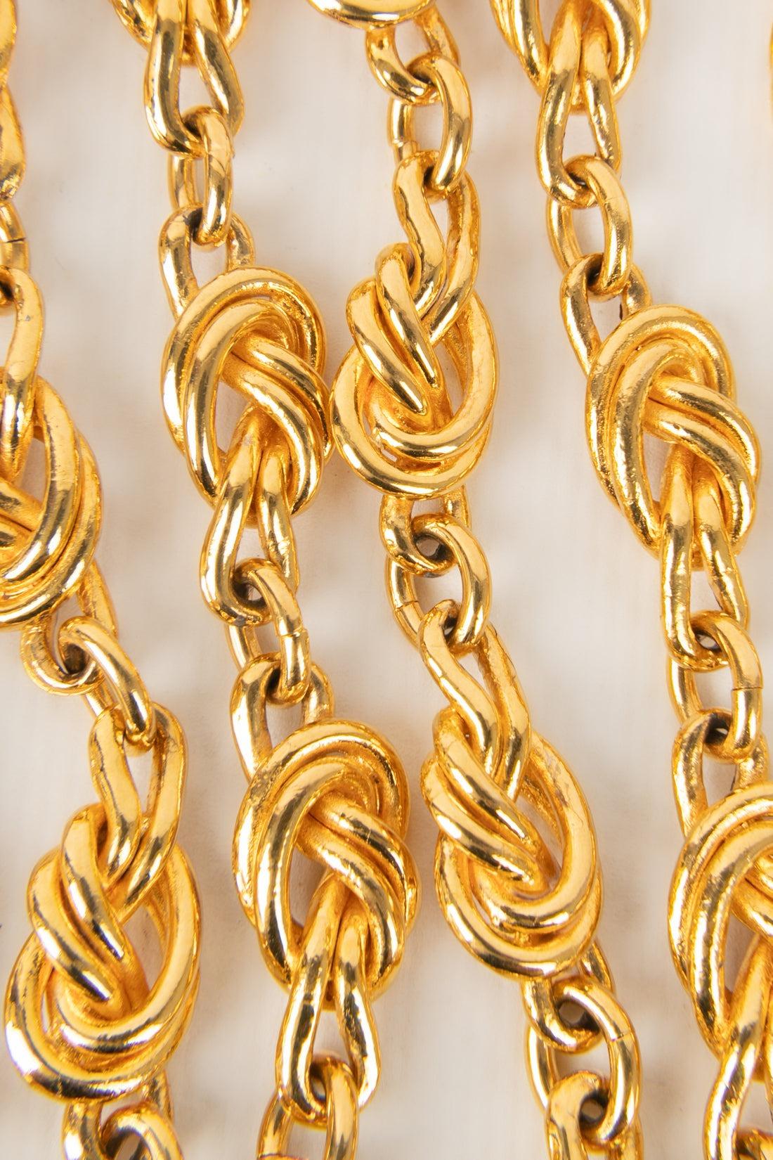 Chanel Sautoir en métal doré avec nœuds en vente 2