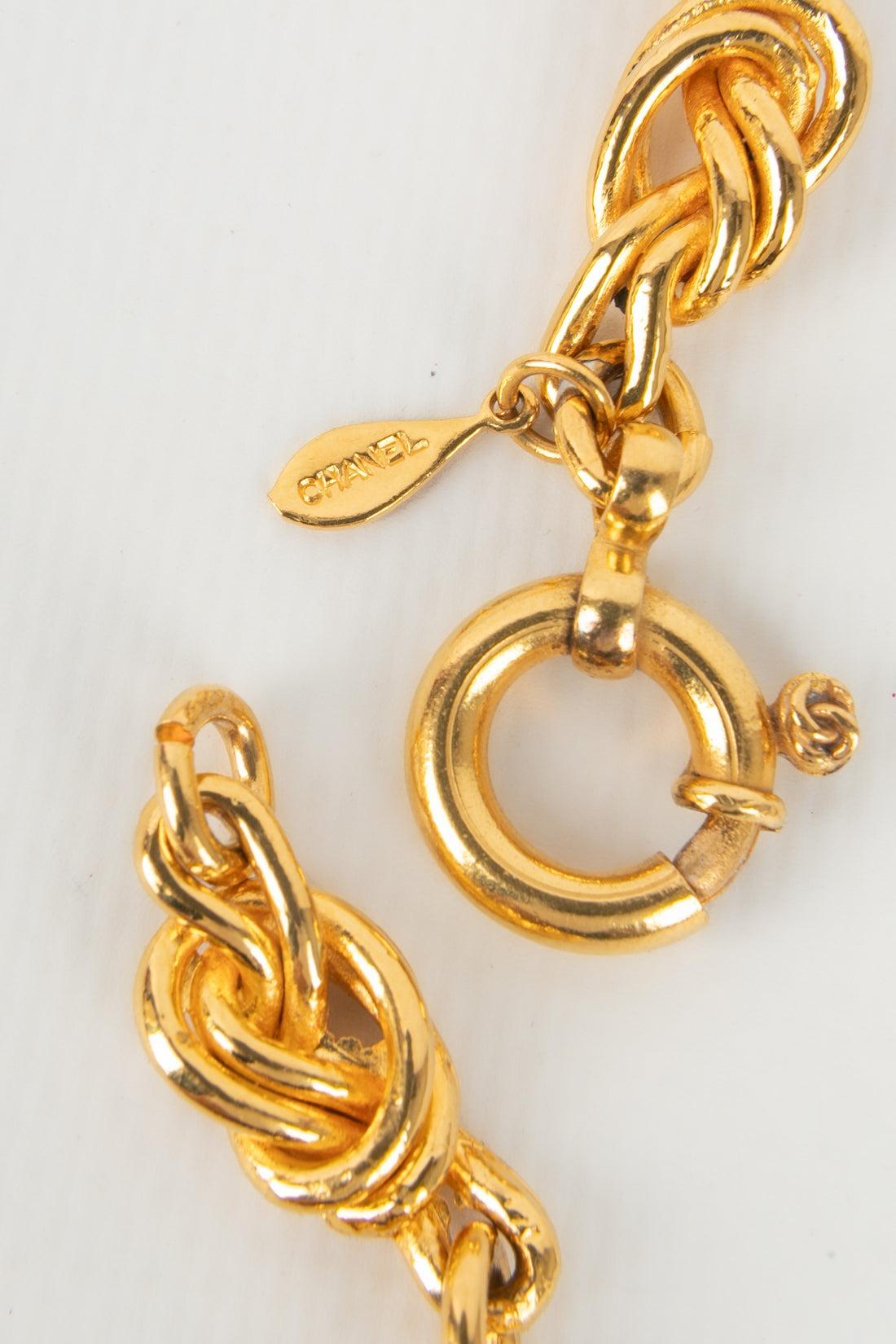 Chanel Goldene Metall-Halskette Sautoir mit Schleifen im Angebot 5