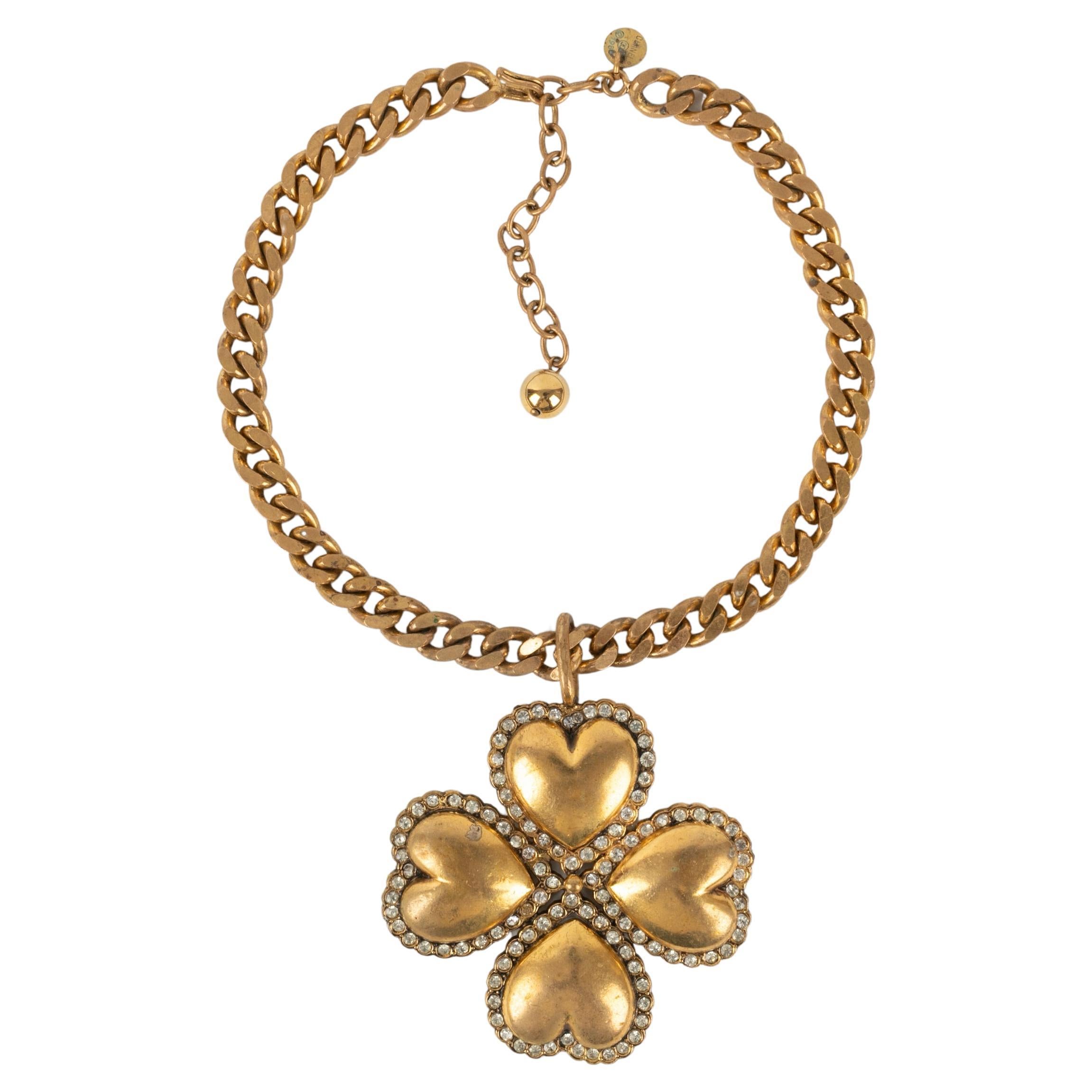 Chanel Golden Metal Necklace with a Four-leaf Clover-shaped Pendant, 1980s For Sale