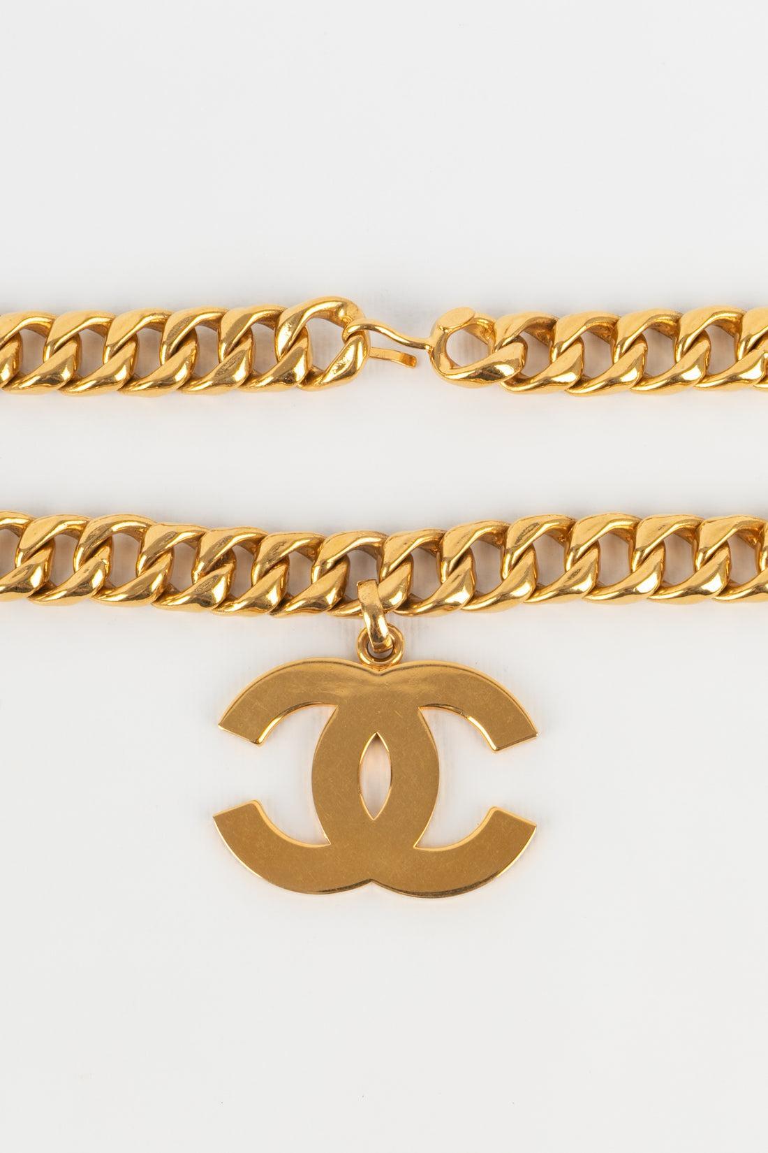 Women's Chanel Golden Metal Necklace with CC Pendant, 1993 For Sale