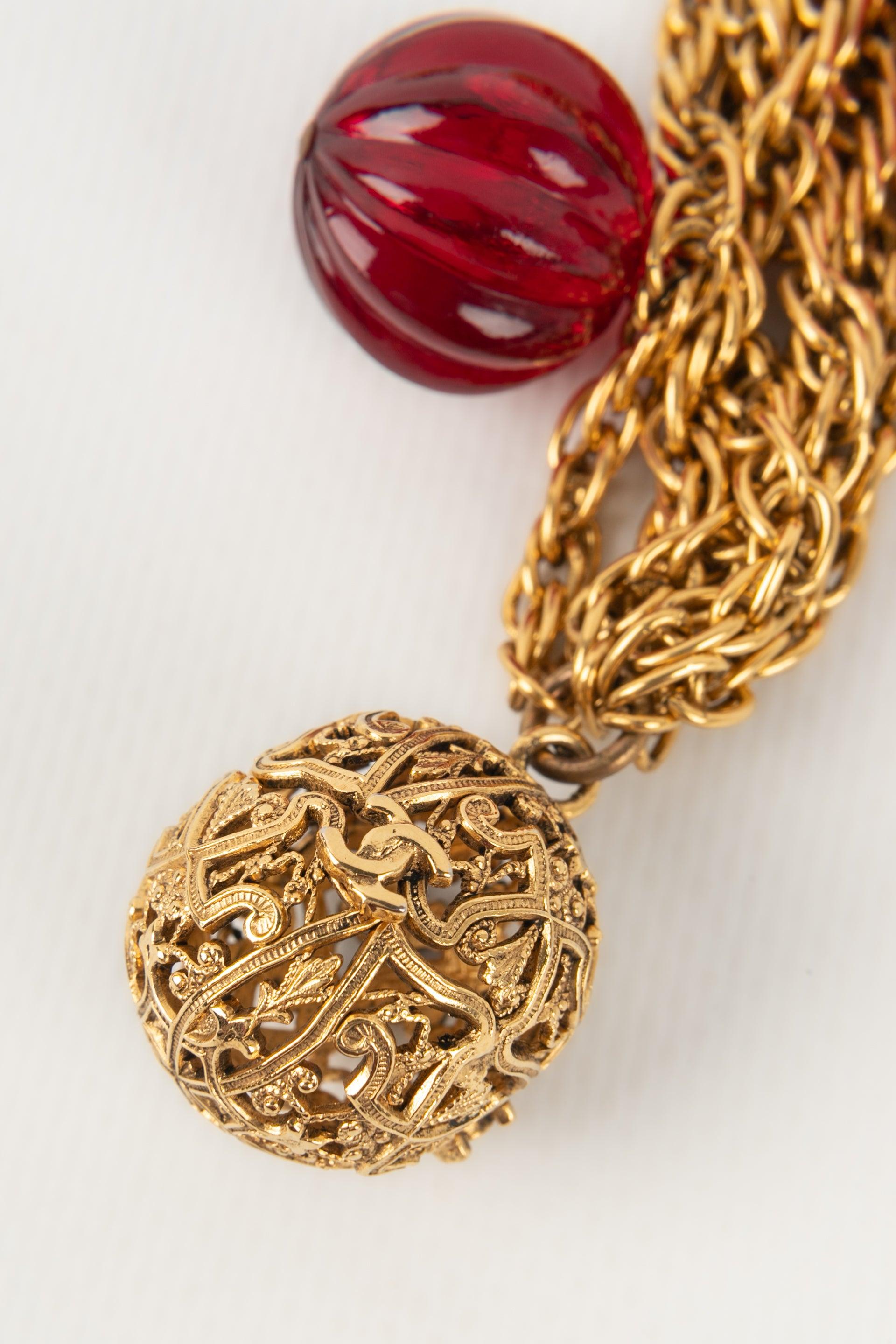 Chanel Collier en métal doré avec perles rouges, 1984 en vente 1