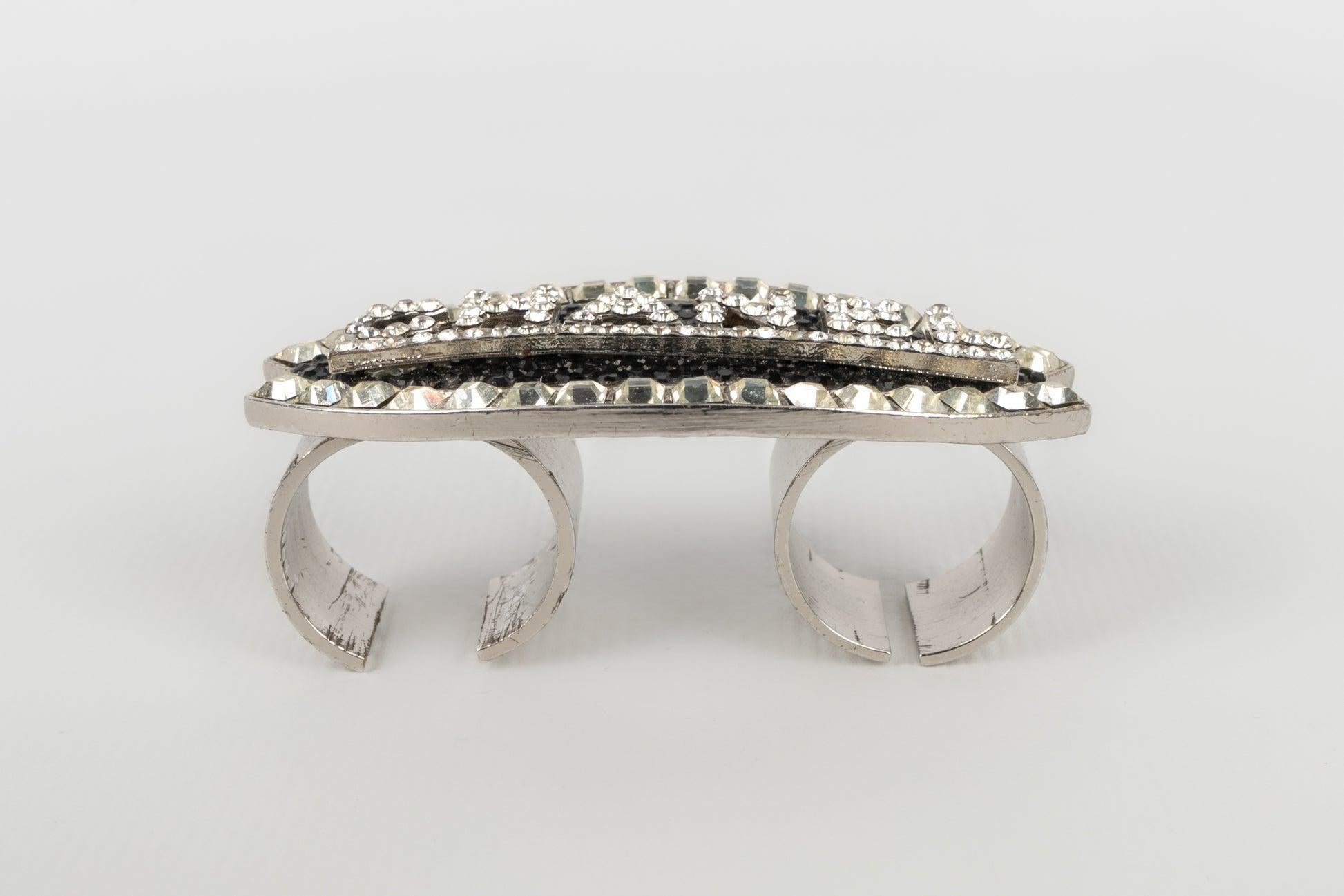 Chanel Golden Metal Ring, 2003 In Excellent Condition For Sale In SAINT-OUEN-SUR-SEINE, FR