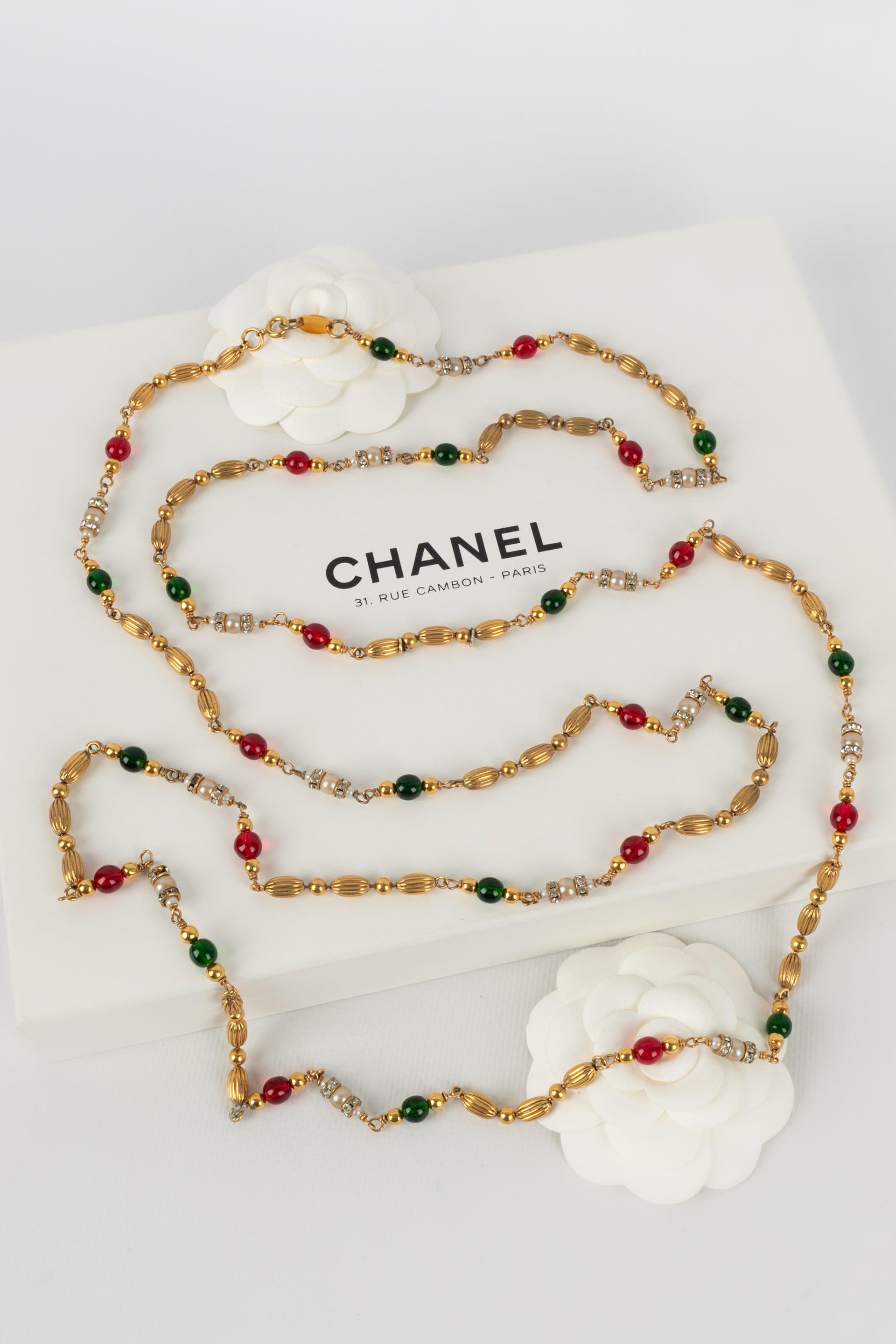 Chanel Golden Metal Sautoir with Metallic & Glass Pearls, Rhinestones Necklace For Sale 4