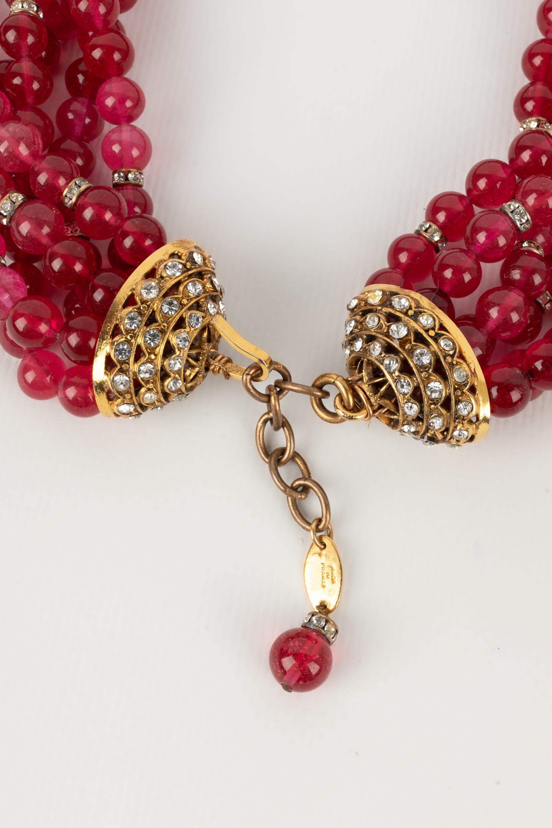 Chanel Golden Metal Short Necklace with Rhinestones and Glass Pearls, 1983 For Sale 2