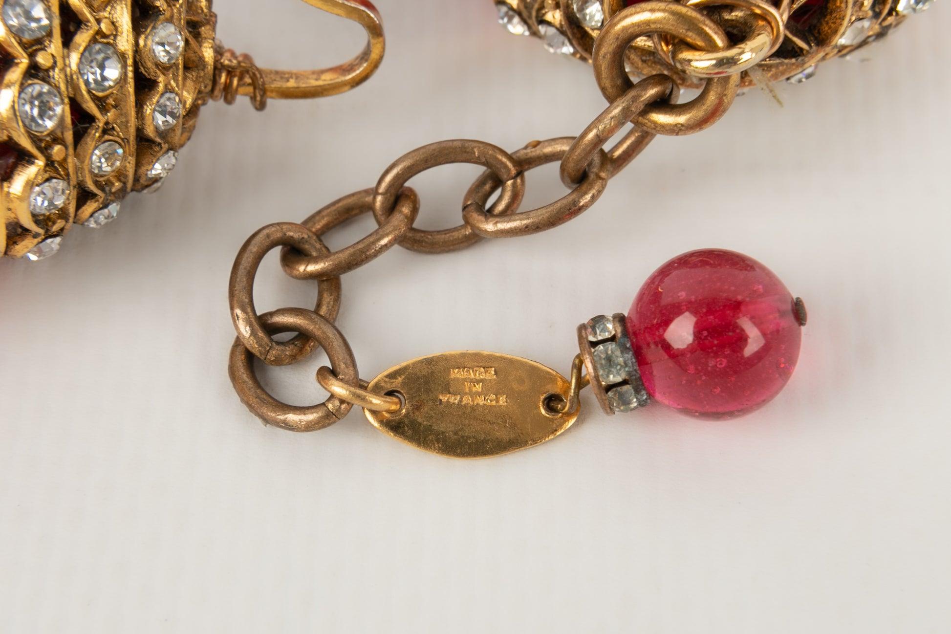 Chanel, collier court en métal doré avec strass et perles de verre, 1983 en vente 3