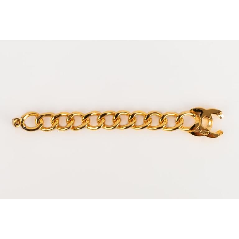 Chanel Golden Metal Turnlock Bracelet, 1996 In Good Condition In SAINT-OUEN-SUR-SEINE, FR