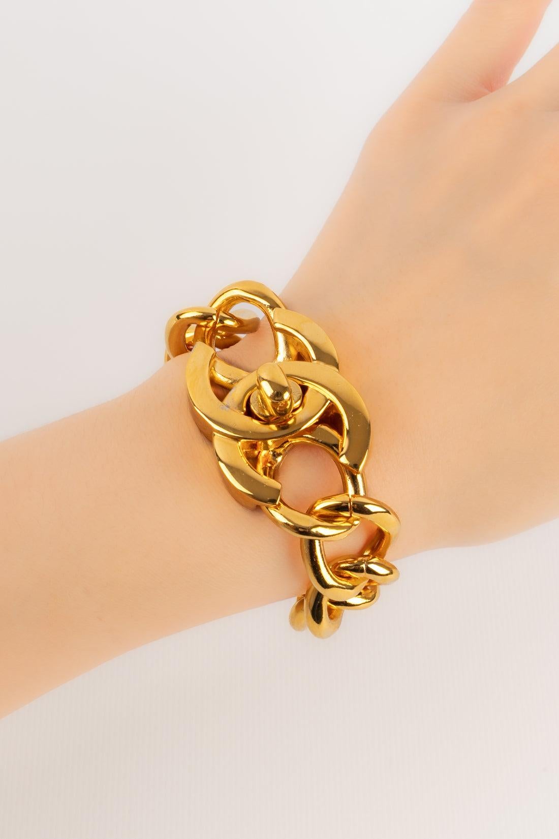 Chanel Golden Metal Turnlock Bracelet, 1996 3