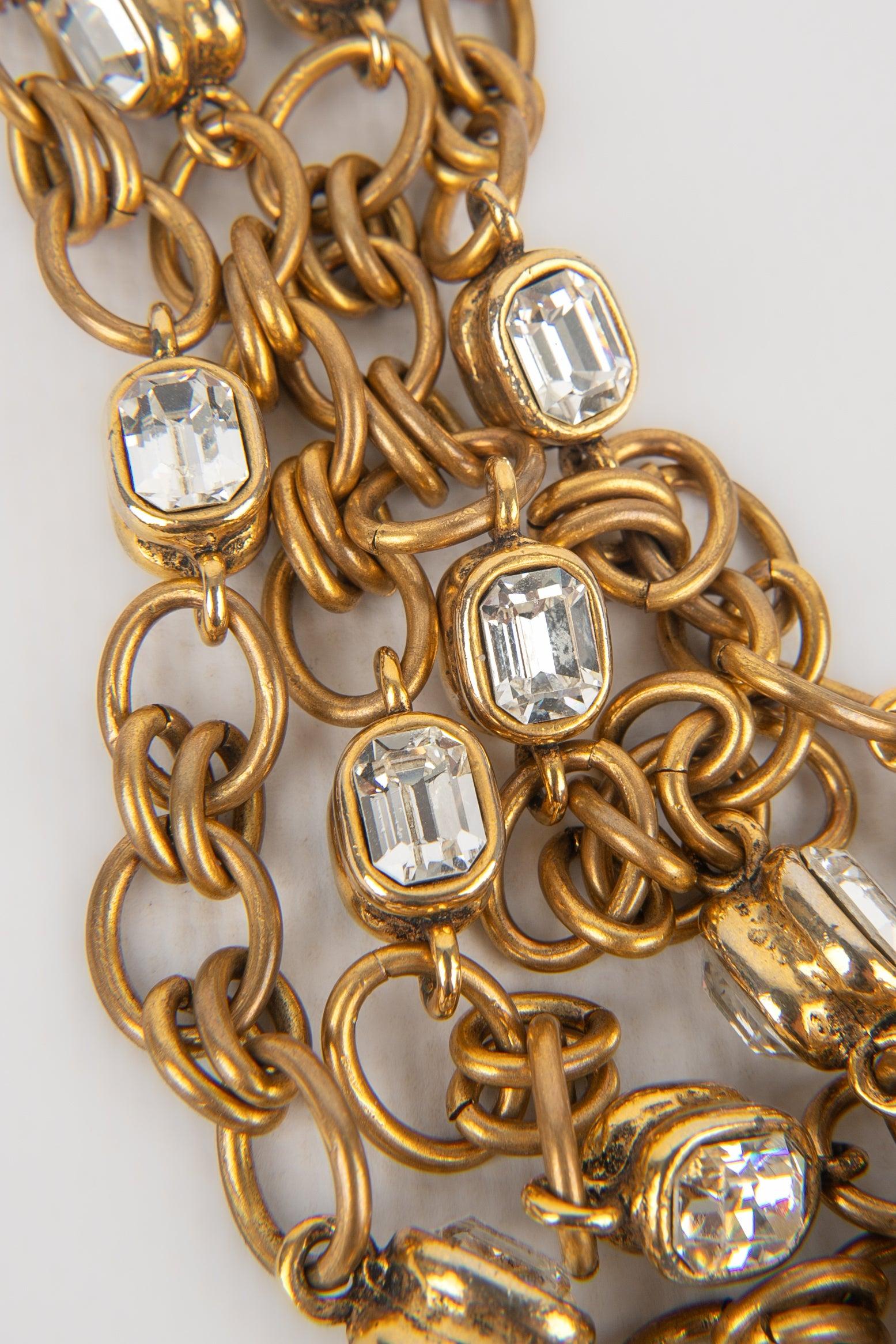 Chanel Golden Metal Two-row Necklace with Rhinestones and a Golden Metal Pendant For Sale 4