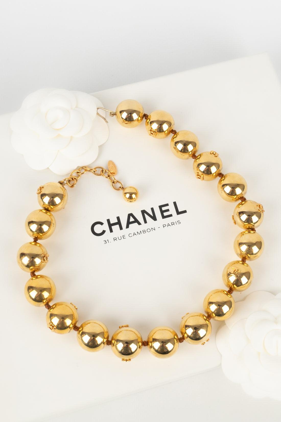 Chanel Golden Necklace, 1980s  For Sale 3