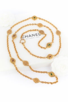 Chanel golden necklace 1985s