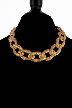 Chanel golden necklace 1990s
