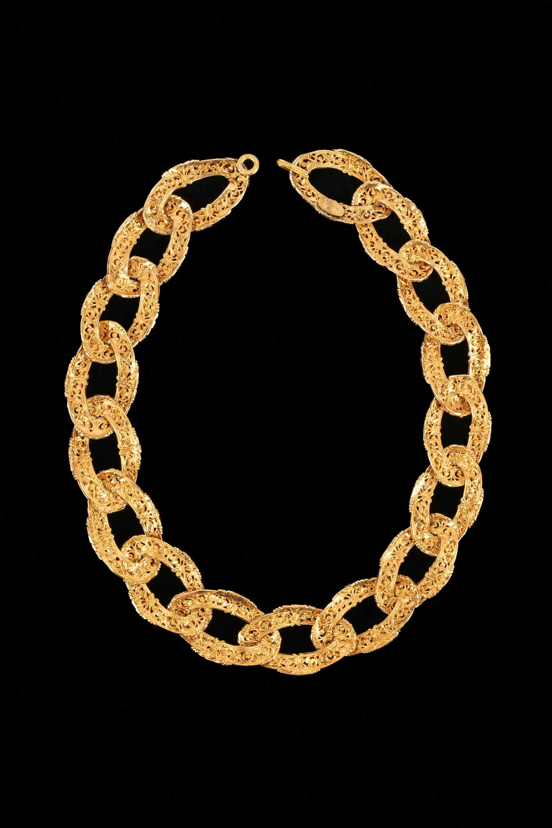 Chanel golden necklace 1990s For Sale 1