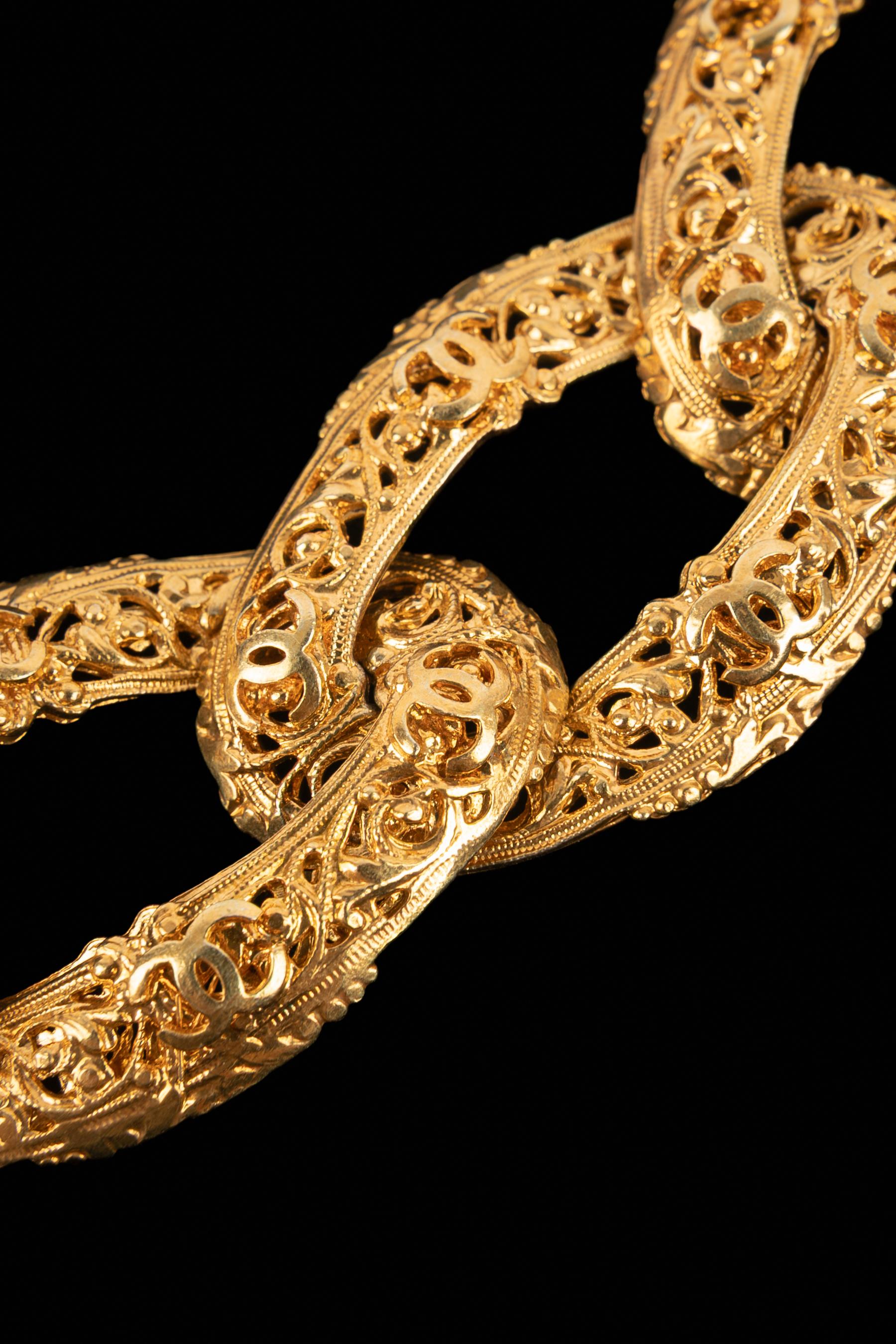 Chanel golden necklace 1990s For Sale 2
