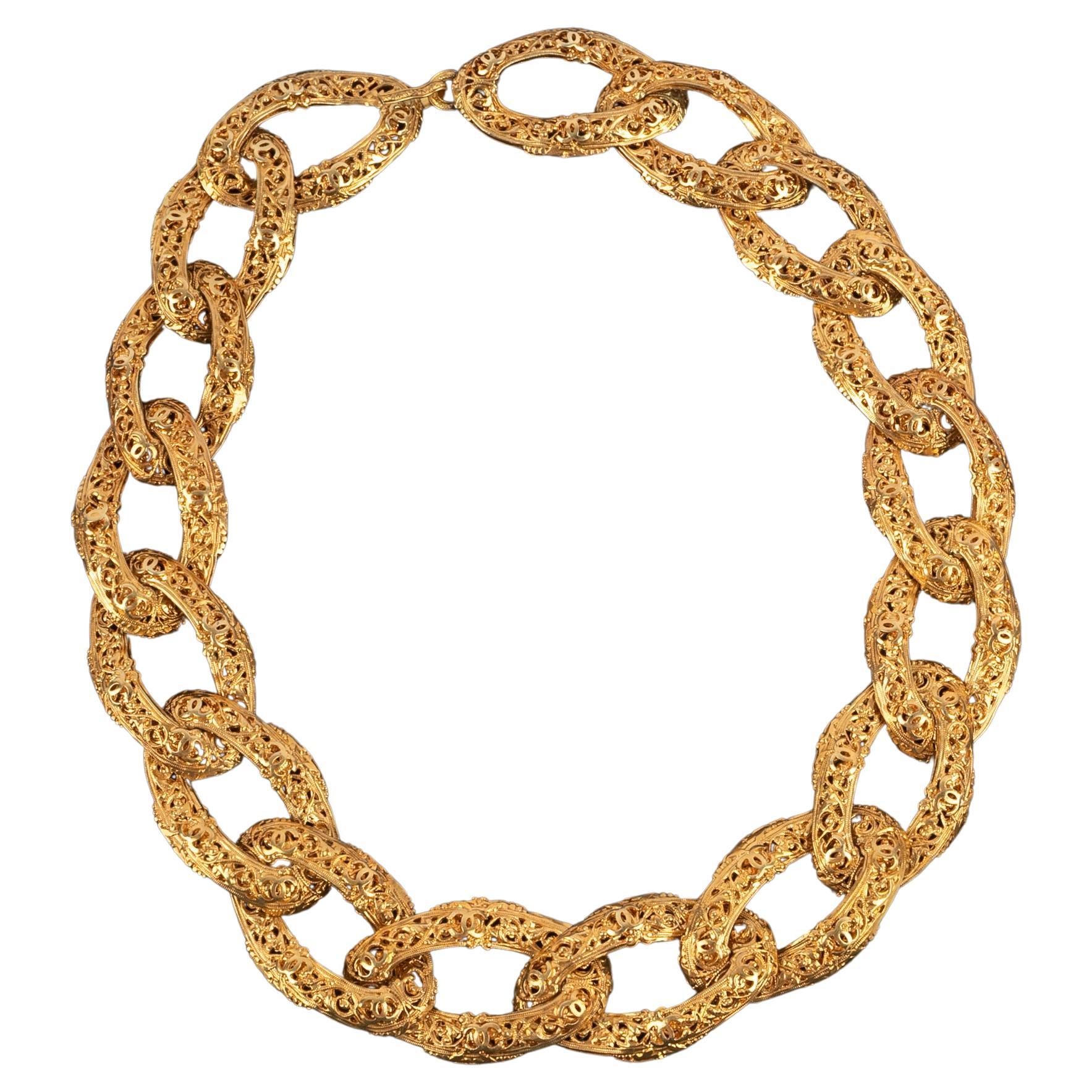 Chanel golden necklace 1990s For Sale