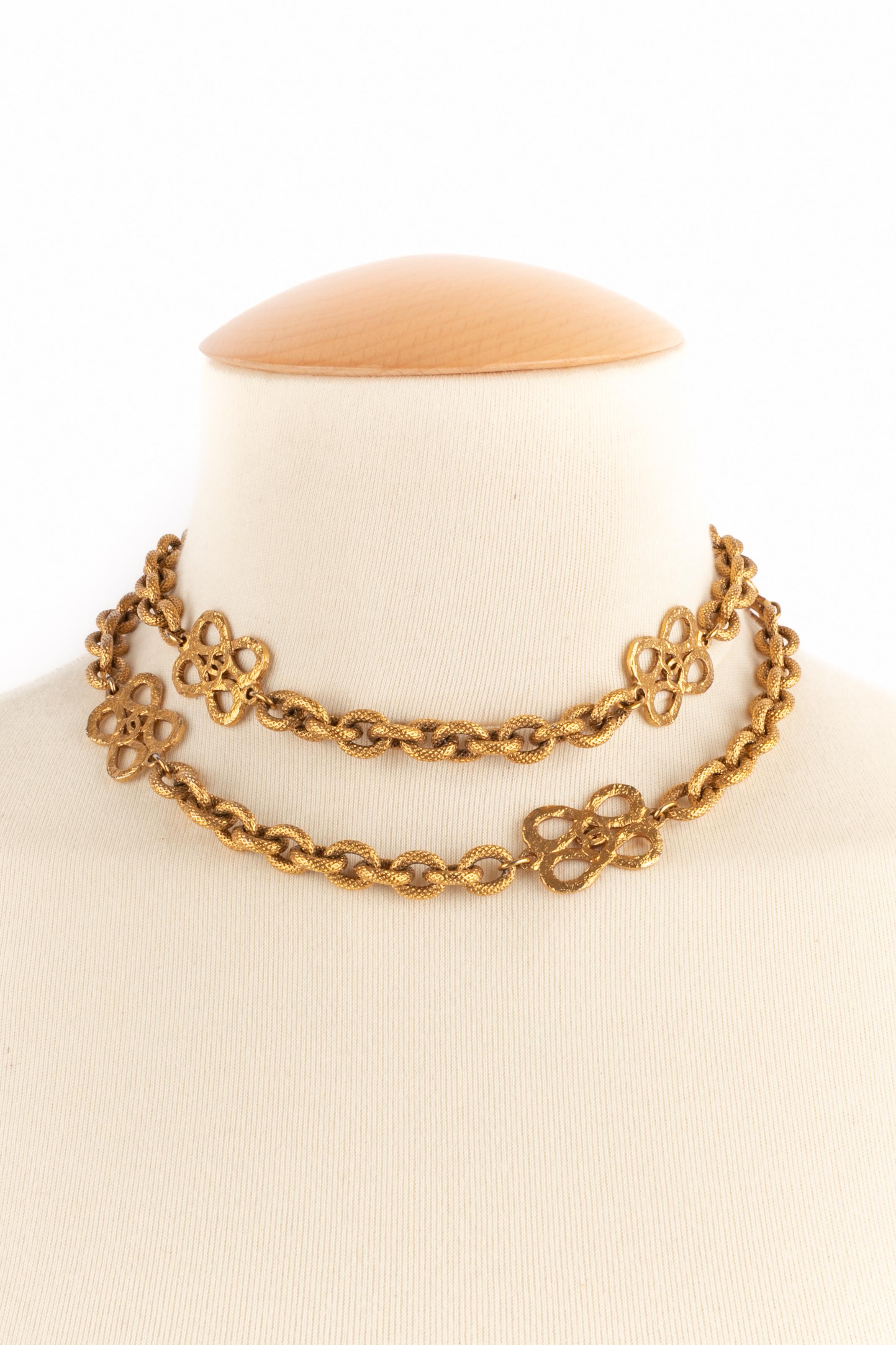 Chanel golden necklace For Sale 6