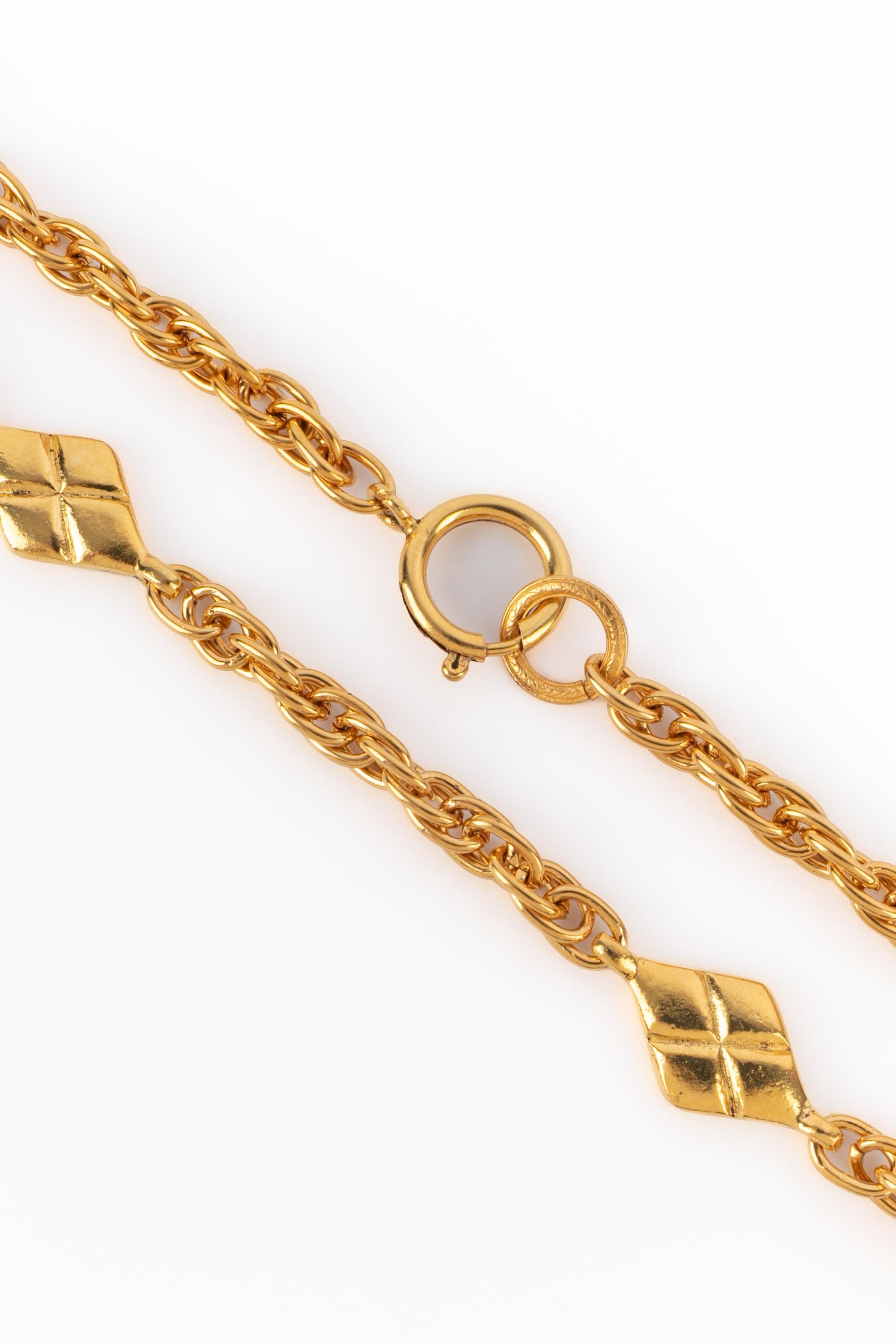 Women's Chanel golden necklace For Sale